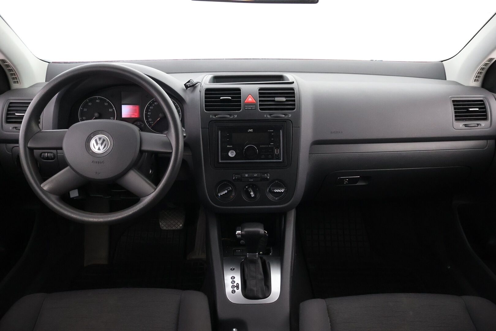 Volkswagen Golf 2005 HATCHBACK 1.6 AUTOMATIC *- YritysOutlet - Myydään vain yrityksille!* - *Juuri katsastettu / 2x-renkaat / Vetokoukku / Vakkari / särmä huoltokirja!*