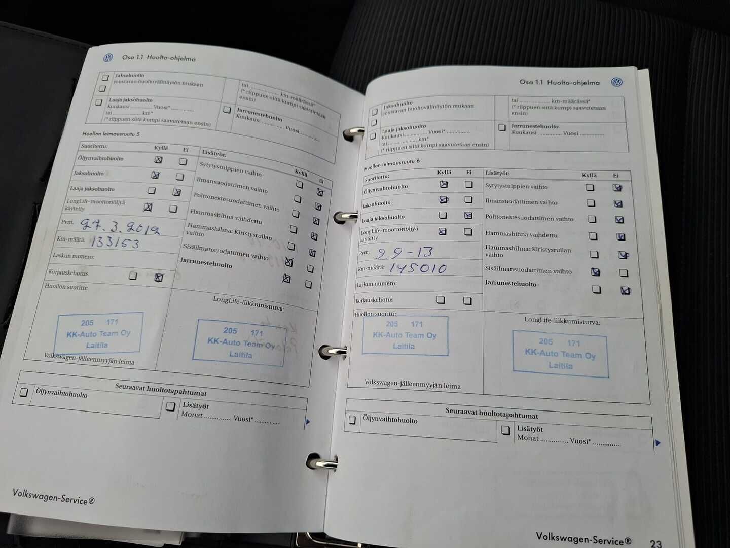 Volkswagen Golf 2005 HATCHBACK 1.6 AUTOMATIC *- YritysOutlet - Myydään vain yrityksille!* - *Juuri katsastettu / 2x-renkaat / Vetokoukku / Vakkari / särmä huoltokirja!*