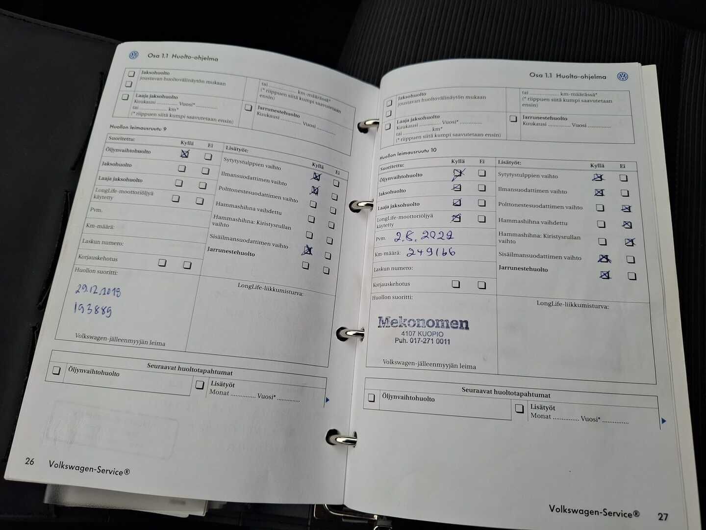 Volkswagen Golf 2005 HATCHBACK 1.6 AUTOMATIC *- YritysOutlet - Myydään vain yrityksille!* - *Juuri katsastettu / 2x-renkaat / Vetokoukku / Vakkari / särmä huoltokirja!*