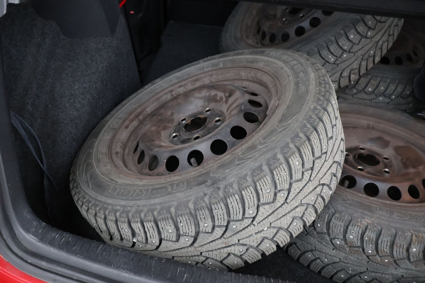 Volkswagen Golf 2005 HATCHBACK 1.6 AUTOMATIC *- YritysOutlet - Myydään vain yrityksille!* - *Juuri katsastettu / 2x-renkaat / Vetokoukku / Vakkari / särmä huoltokirja!*