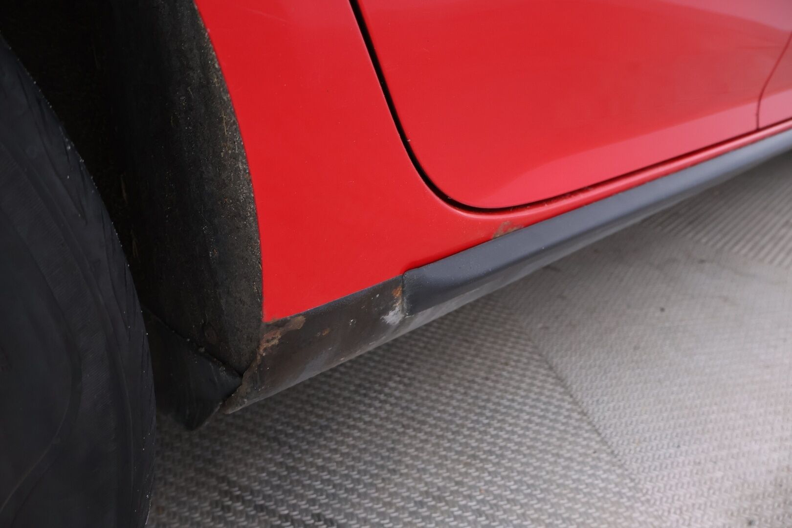 Volkswagen Golf 2005 HATCHBACK 1.6 AUTOMATIC *- YritysOutlet - Myydään vain yrityksille!* - *Juuri katsastettu / 2x-renkaat / Vetokoukku / Vakkari / särmä huoltokirja!*