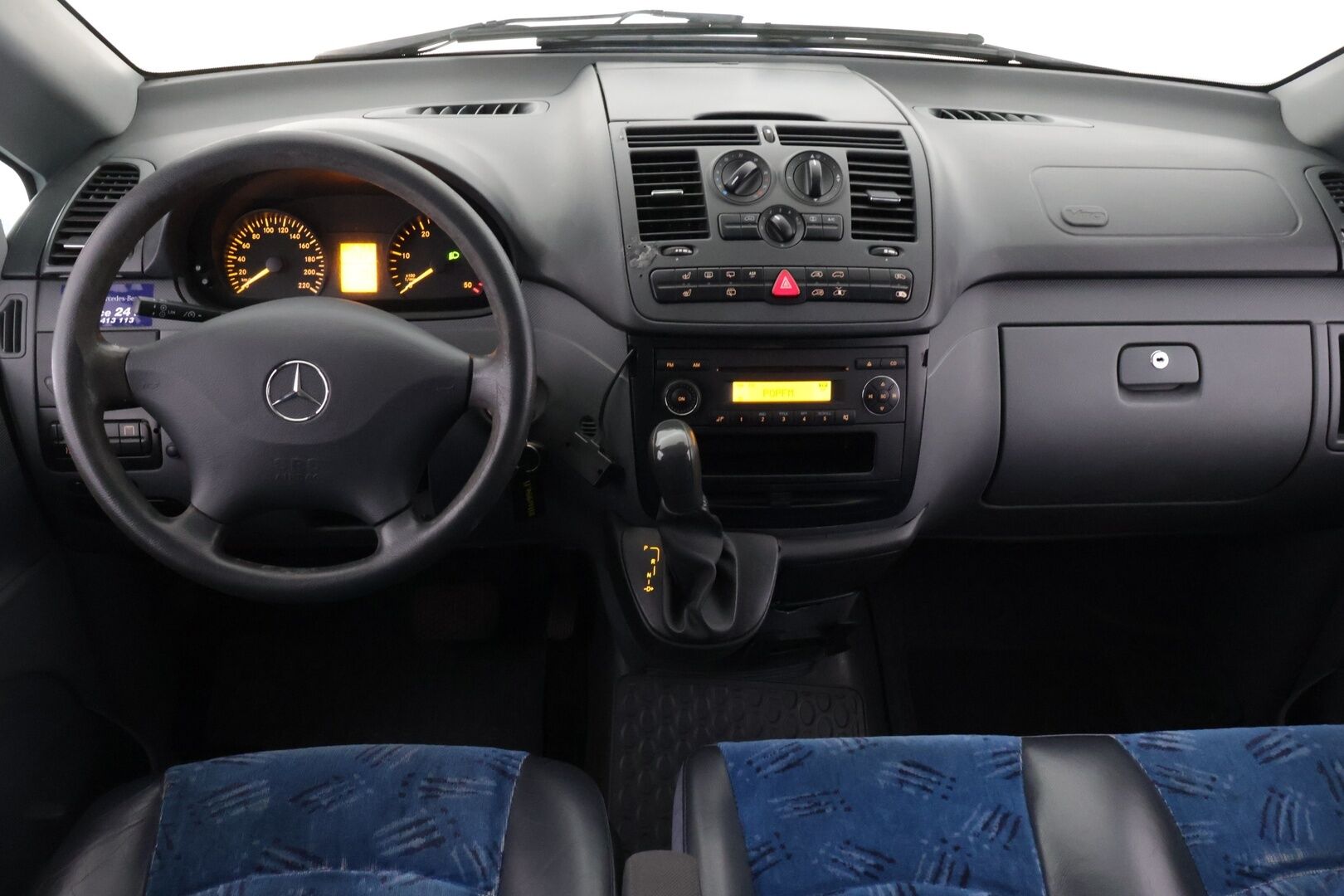 Mercedes-Benz Vito 2010 115CDI -3,2/34K tila-autopohja pitkä A3 Aut. 9P. *YritysOutlet - Myydään vain yrityksille* - **9-Paikkainen / Moottori vaihdettu / Webasto / 2x renkaat aluilla / Sähköinen liukuovi**