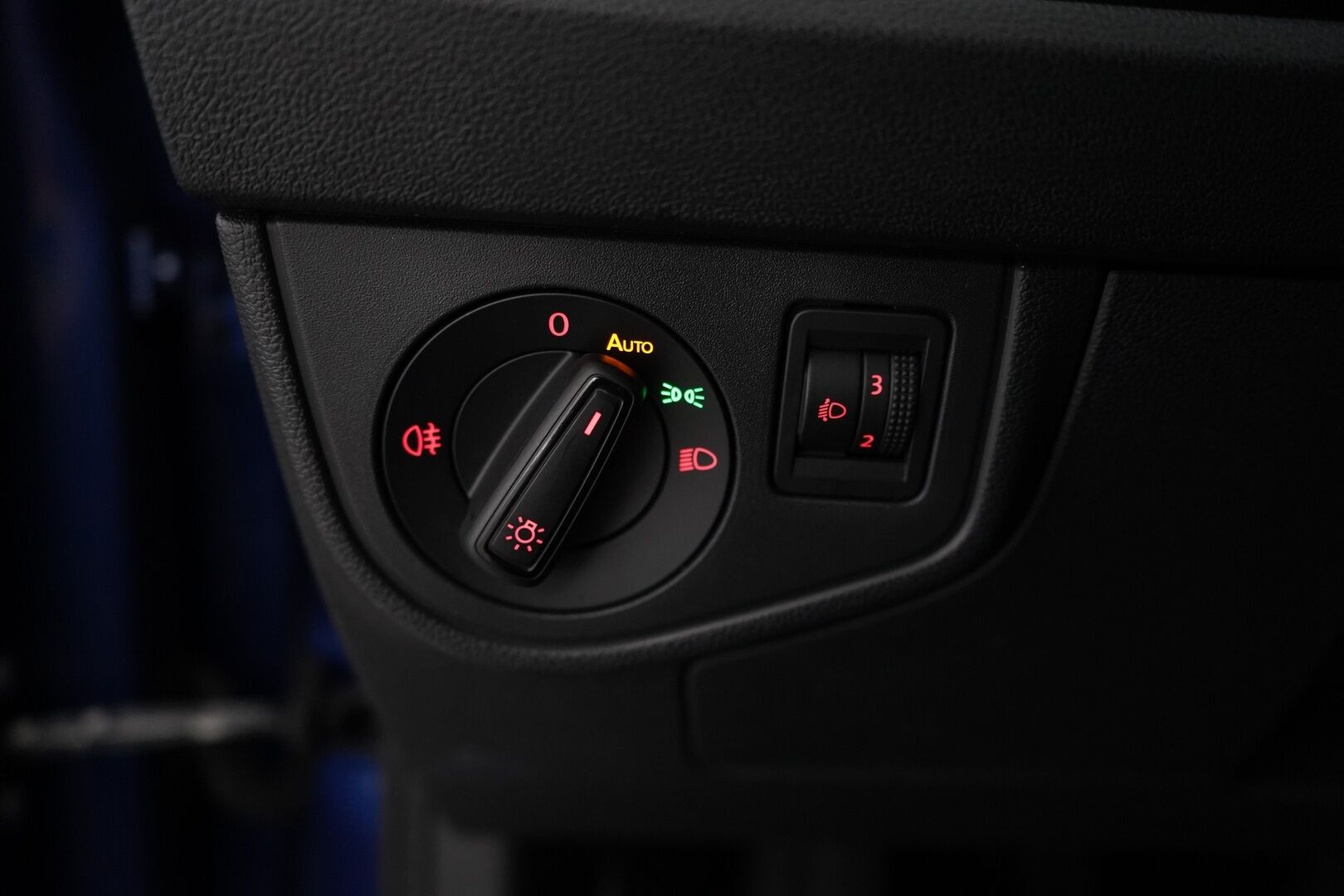 Volkswagen Polo 2019 Trendline 1,0 59 kW (80 hv) * Vakkari / Tutkat / Ilmastointi / BT * - 3,99% KORKOTARJOUS TÄHÄN AUTOON 21.9. ASTI - Suomi-auto / Kahdet renkaat 