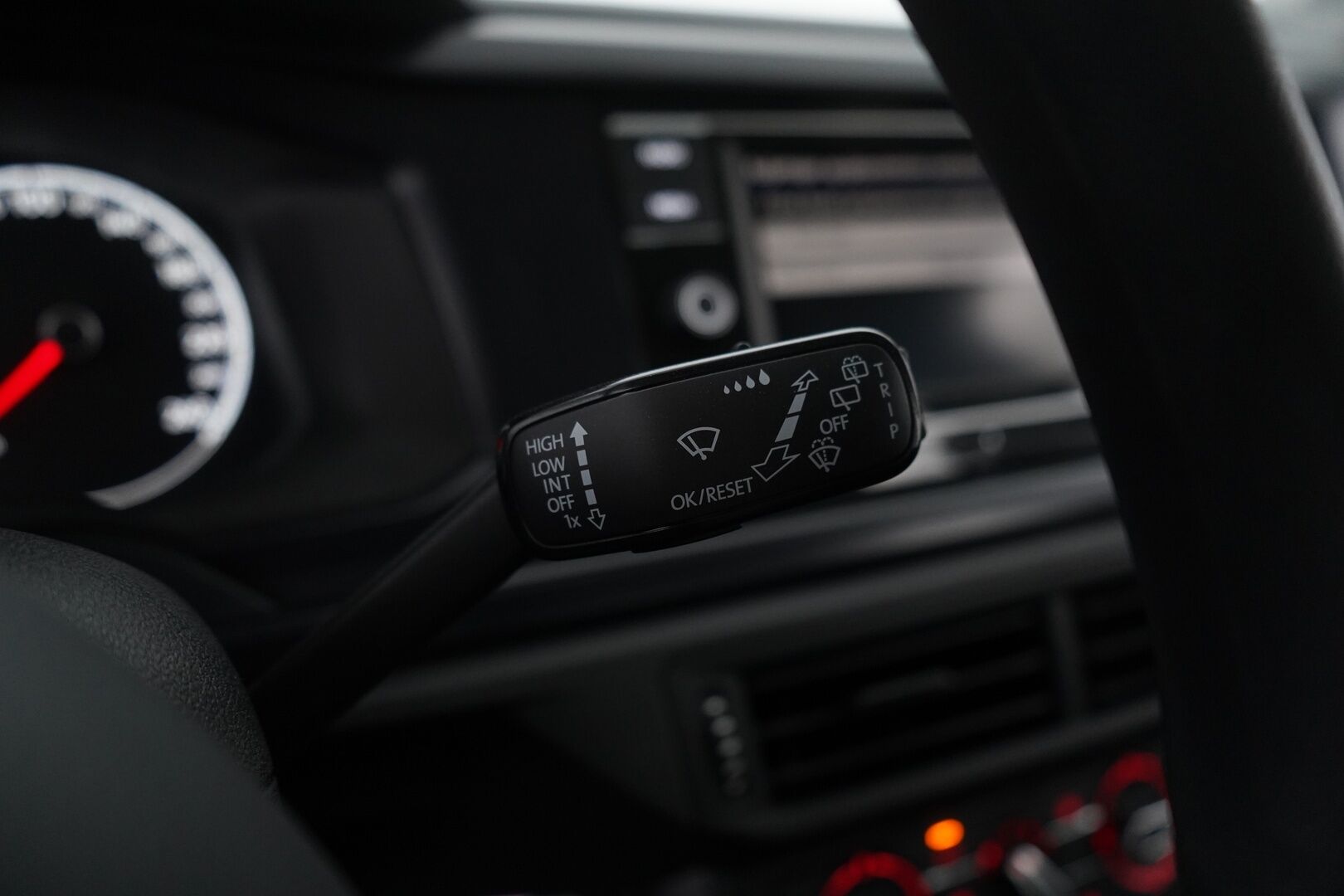 Volkswagen Polo 2019 Trendline 1,0 59 kW (80 hv) * Vakkari / Tutkat / Ilmastointi / BT * - 3,99% KORKOTARJOUS TÄHÄN AUTOON 21.9. ASTI - Suomi-auto / Kahdet renkaat 