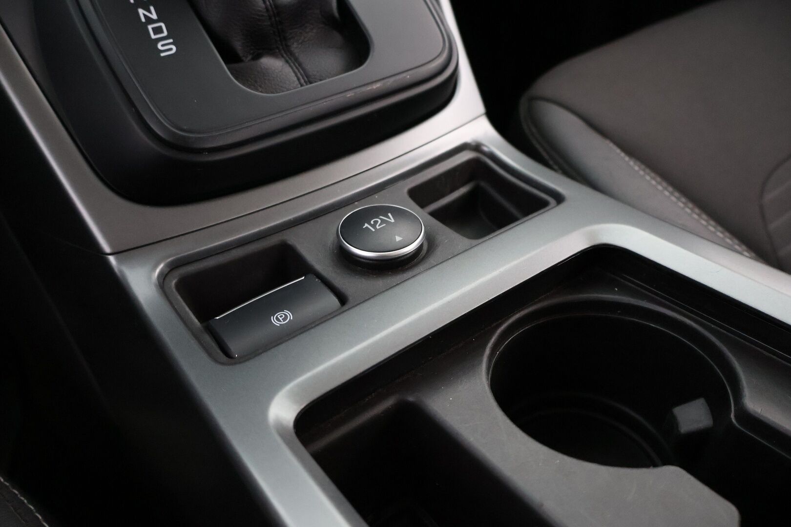 Ford Kuga 2019 1,5 TDCi 120 hv PowerShift A6 FWD Style 5-ovinen - Suomiauto | Webasto | Vetokoukku | Peruutuskamera | Navi | Lämpölasi   | 2x Renkaat Aluvantein!