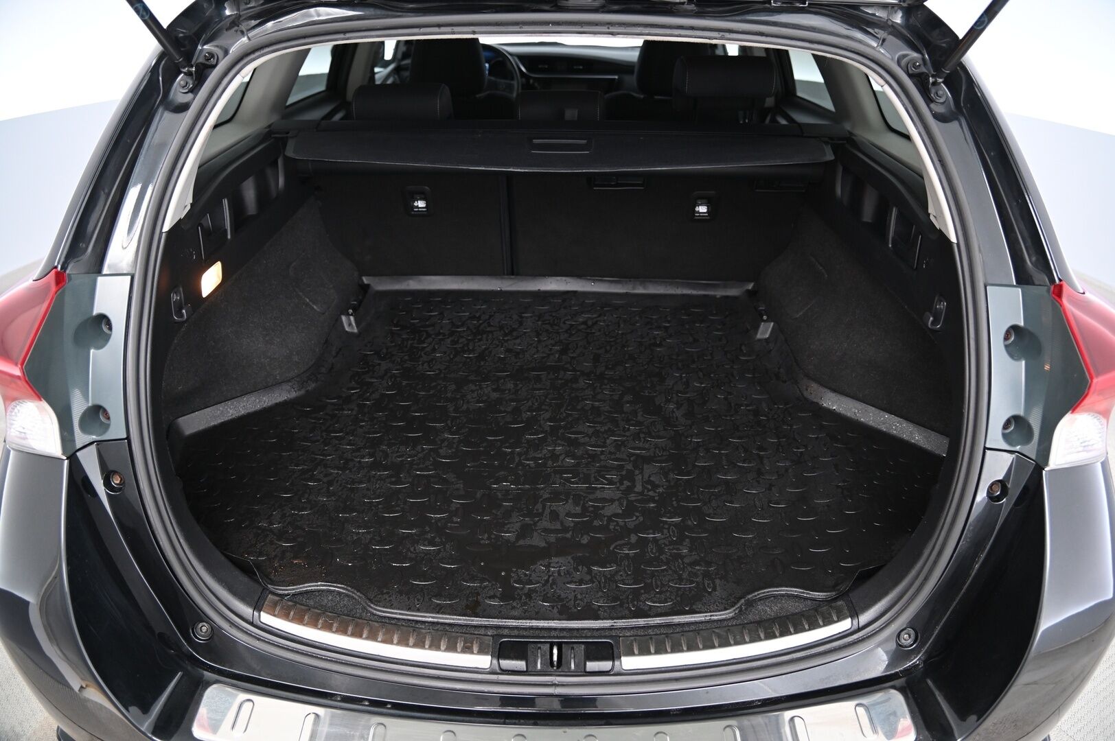 Toyota Auris 2019 Touring Sports 1,8 Hybrid Active Edition *Kaistavahti / Lohko / Merkkihuollot* - *Suomi-auto / P Kamera / 2x alut*