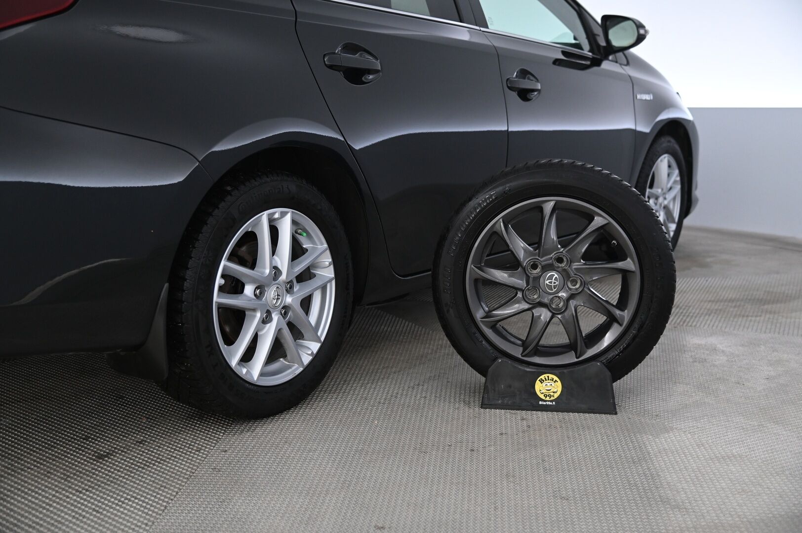 Toyota Auris 2019 Touring Sports 1,8 Hybrid Active Edition *Kaistavahti / Lohko / Merkkihuollot* - *Suomi-auto / P Kamera / 2x alut*