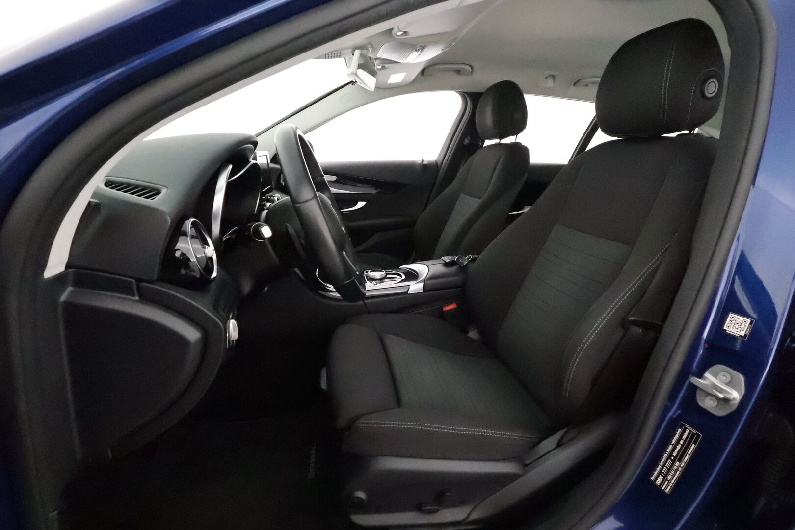 Mercedes-Benz C 2019 200 4Matic T A Business **Distronic+ / P.kamera / LED / Sähköluukku** - Suomi-auto / Kahdet renkaat aluvanteilla