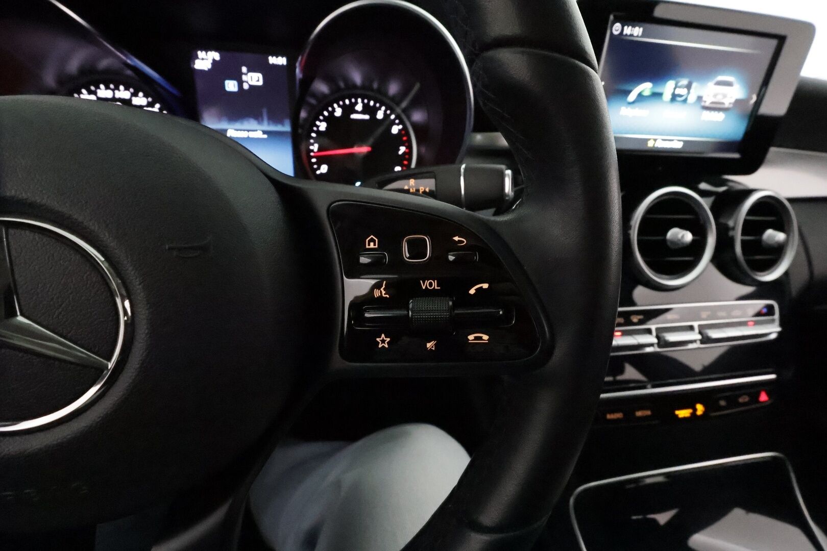 Mercedes-Benz C 2019 200 4Matic T A Business **Distronic+ / P.kamera / LED / Sähköluukku** - Suomi-auto / Kahdet renkaat aluvanteilla