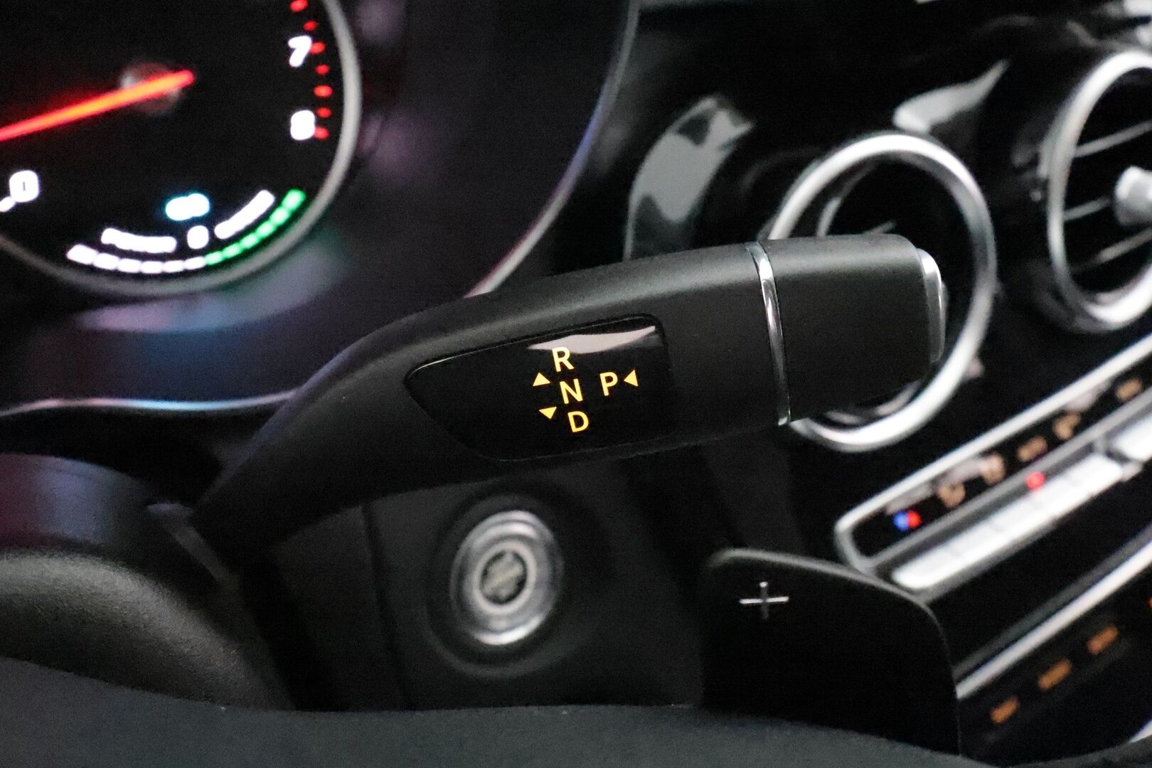 Mercedes-Benz C 2019 200 4Matic T A Business **Distronic+ / P.kamera / LED / Sähköluukku** - Suomi-auto / Kahdet renkaat aluvanteilla