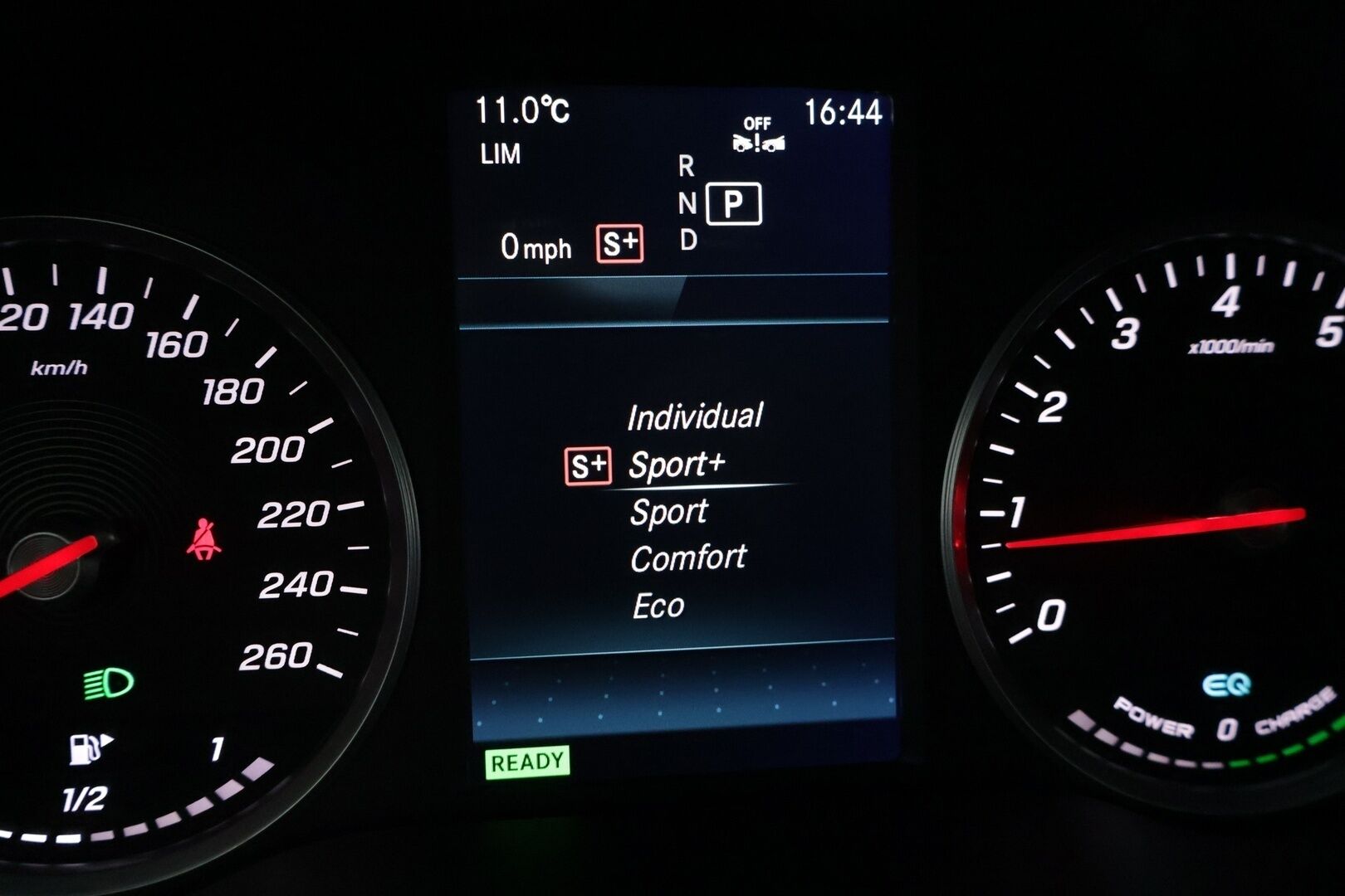 Mercedes-Benz C 2019 200 T A Business - Suomi-auto / LED high performance / Sporttipenkit / Lohkolämmitin