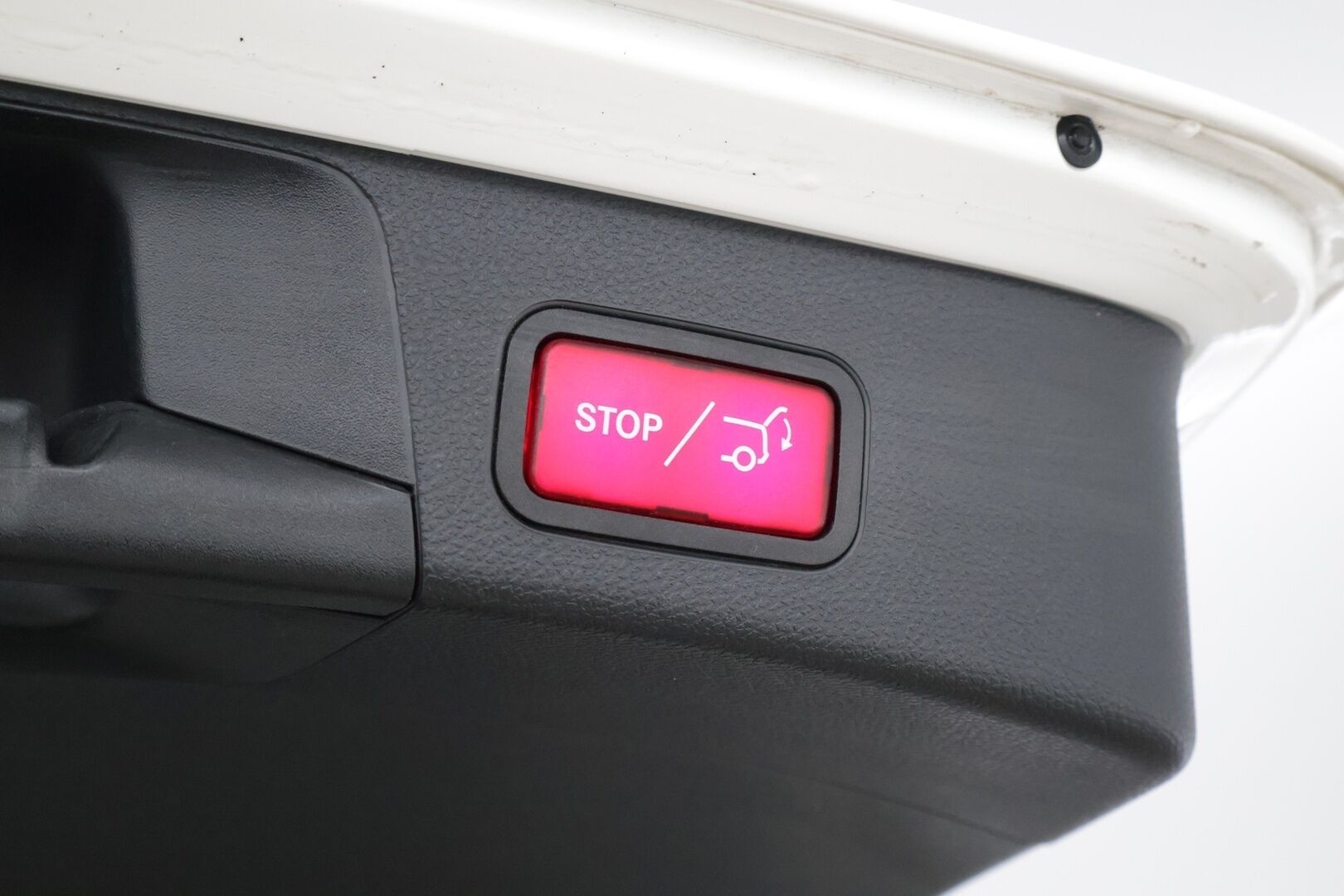 Mercedes-Benz C 2019 200 T A Business *Suomi-auto / LED high performance / Sporttipenkit / Lohkolämmitin* - Nokian Hakkapeliitta talvirenkaat, lähes uudet / Katsastus vasta 2/27 / Hyvä huoltohistoria! * - HULLU BLACKWEEK KORKOTARJOUS 2,49%