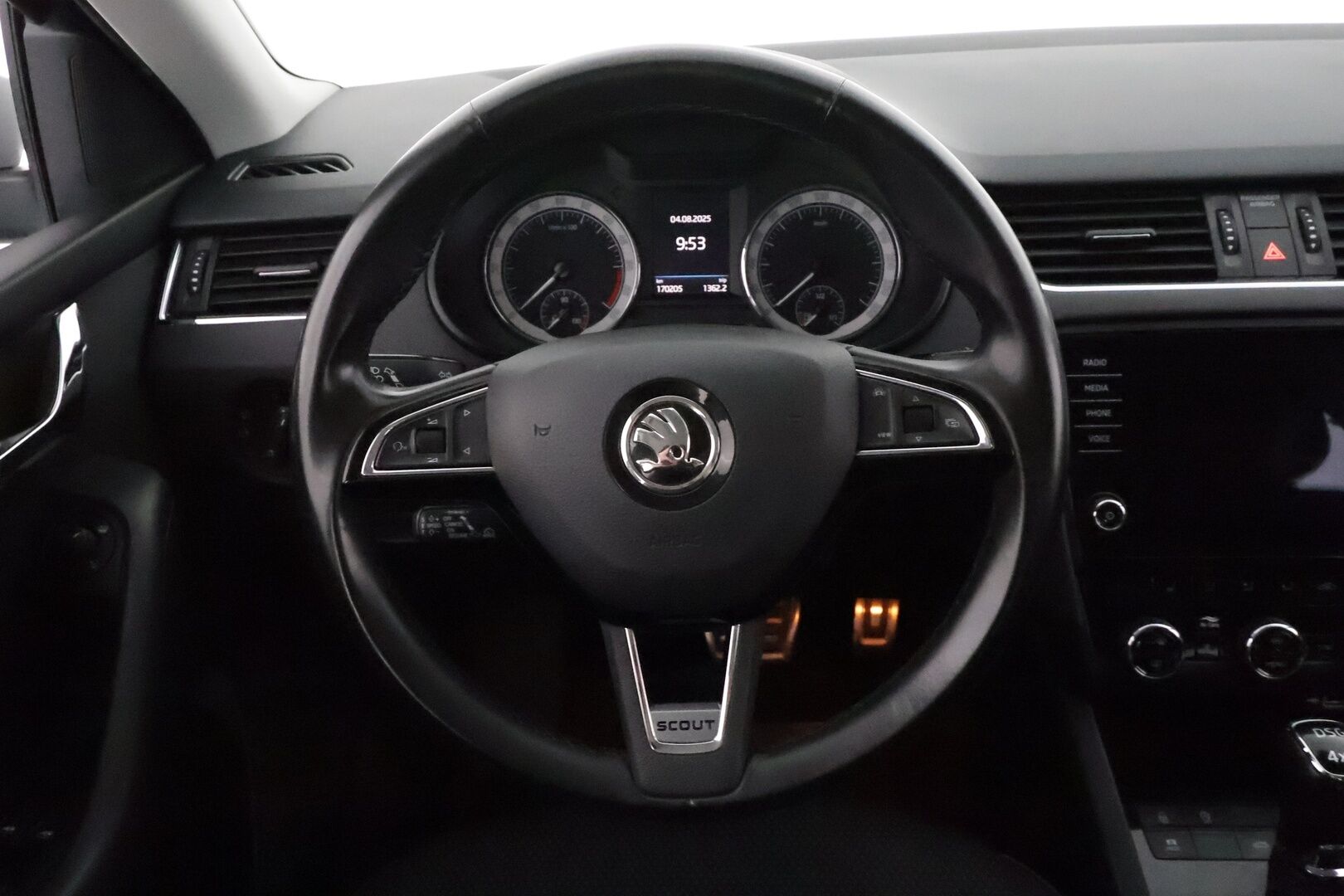 Skoda Octavia 2019 Combi 2,0 TDI 184 4x4 Scout DSG **Webasto / Koukku / Adapt.Vakkari / LED-valot / P.kamera / KeylessGO** - Suomi-auto / Kahdet Renkaat