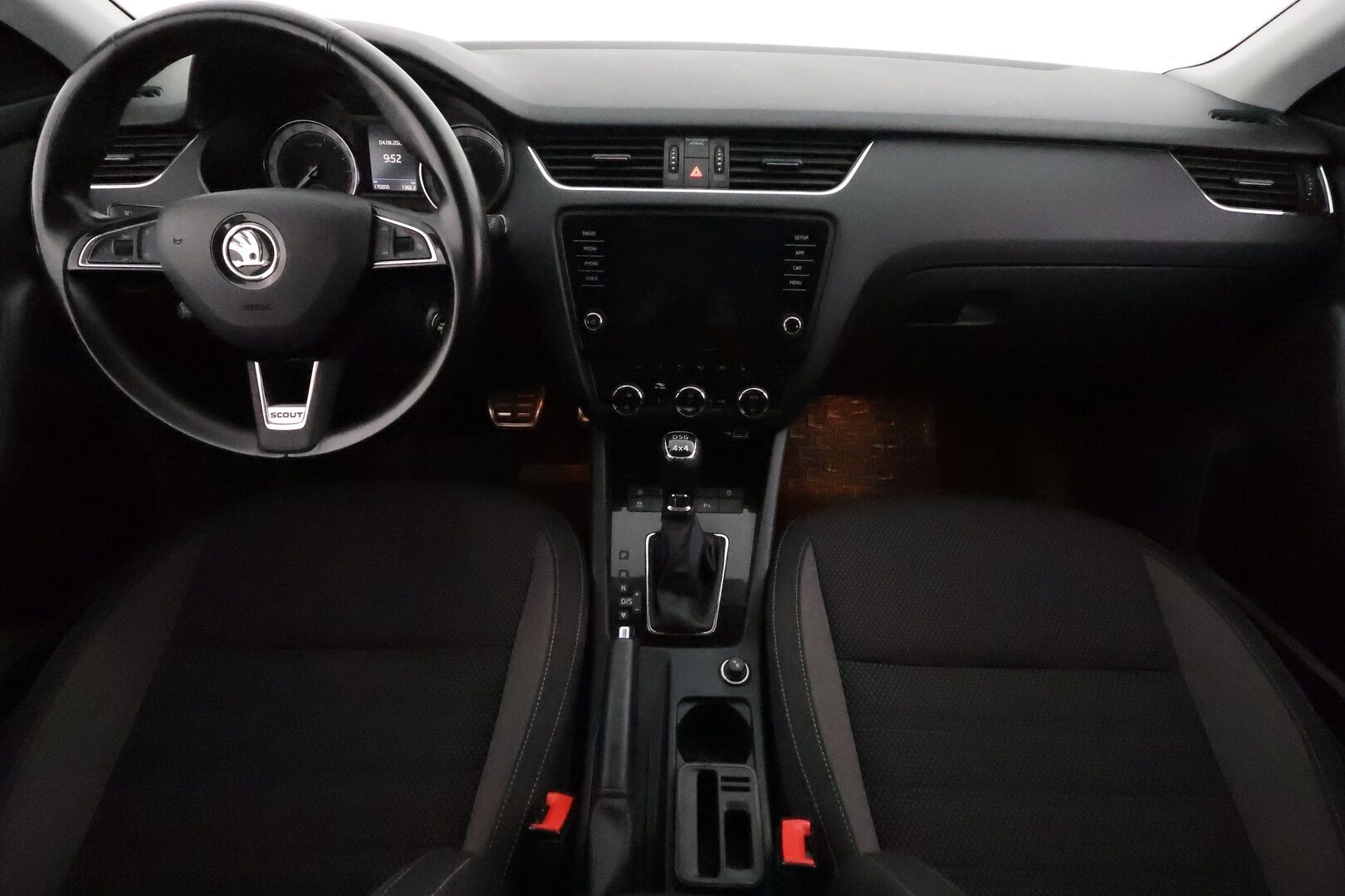 Skoda Octavia 2019 Combi 2,0 TDI 184 4x4 Scout DSG **Webasto / Koukku / Adapt.Vakkari / LED-valot / P.kamera / KeylessGO** - Suomi-auto / Kahdet Renkaat