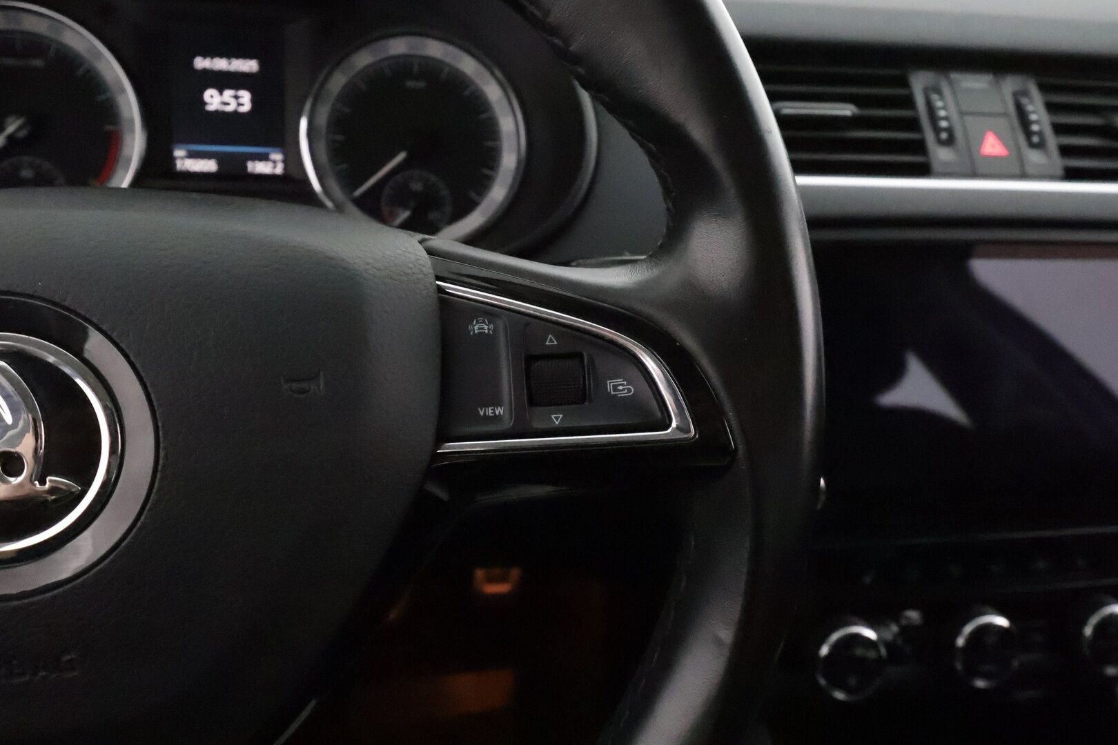 Skoda Octavia 2019 Combi 2,0 TDI 184 4x4 Scout DSG **Webasto / Koukku / Adapt.Vakkari / LED-valot / P.kamera / KeylessGO** - Suomi-auto / Kahdet Renkaat