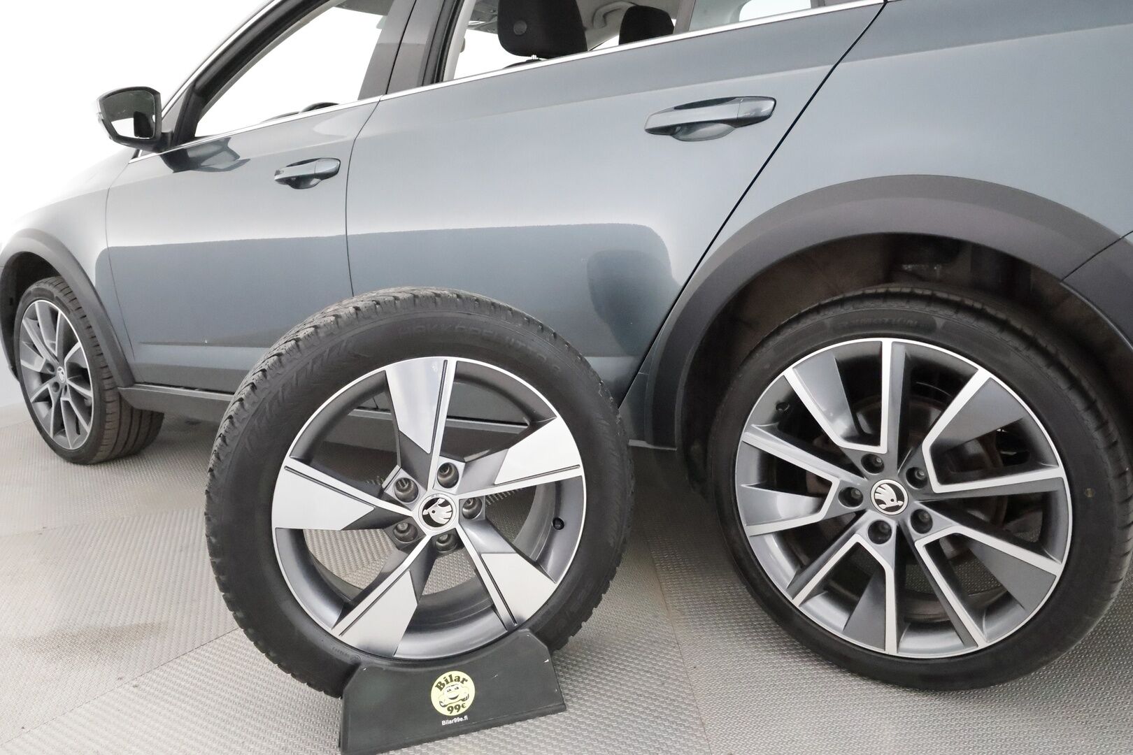Skoda Octavia 2019 Combi 2,0 TDI 184 4x4 Scout DSG **Webasto / Koukku / Adapt.Vakkari / LED-valot / P.kamera / KeylessGO** - Suomi-auto / Kahdet Renkaat