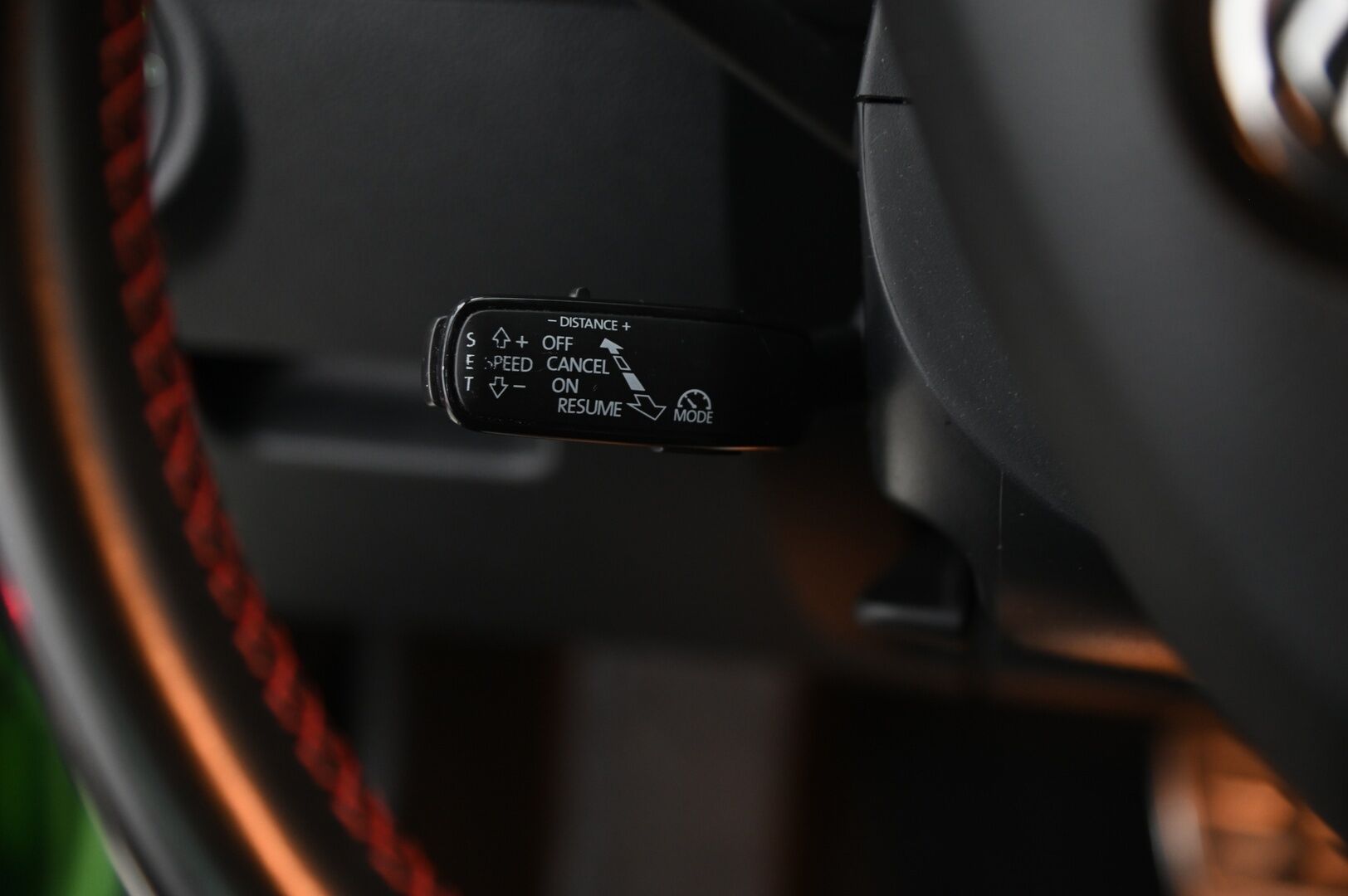 Skoda Octavia 2019 Combi 2,0 TDI 184 RS DSG Autom *Webasto / Lämmitettävä Ratti & Tuulilasi / ACC / P.kamera - Näyttävä yksillö hyvällä värillä!* - HULLU BLACKWEEK KORKOTARJOUS 2,49%