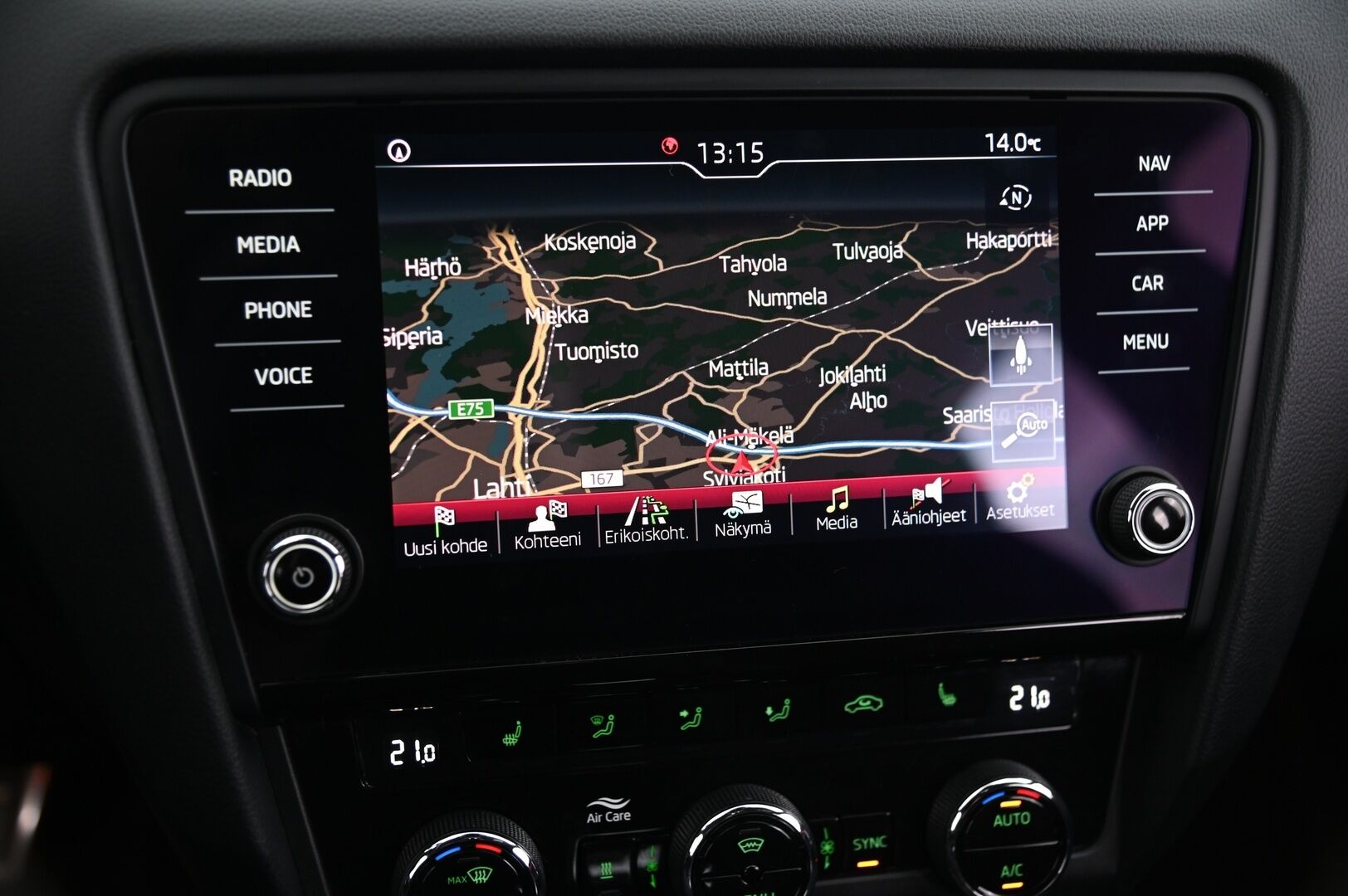 Skoda Octavia 2019 Combi 2,0 TDI 184 RS DSG Autom *Webasto / Lämmitettävä Ratti & Tuulilasi / ACC / P.kamera - Näyttävä yksillö hyvällä värillä / 2x renkaat / Suomiauto