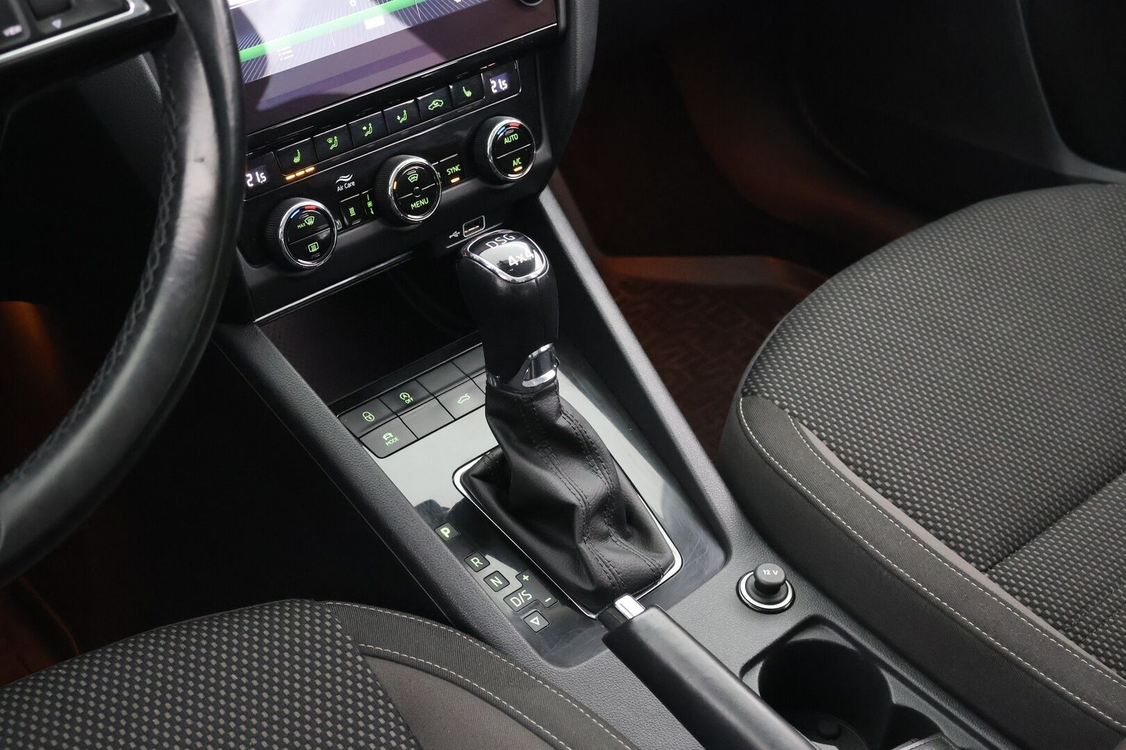 Skoda Octavia 2019 Combi 2,0 TDI 184 4x4 Scout DSG Autom. - | Suomi-auto | Adapt.vakkari | P.kamera | LED | Koukku | Ratinlämmitin | Webasto | Lämmitettävä tuulilasi | Sähköluukku | 
