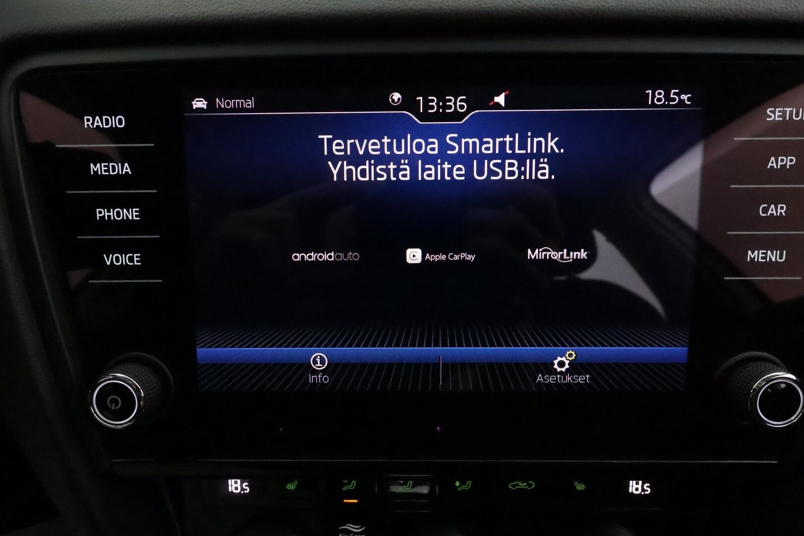 Skoda Octavia 2019 Combi 2,0 TDI 184 4x4 Scout DSG Autom. **Adapt.vakkari / P.kamera / LED / Koukku / Ratinlämmitin / Webasto** - Suomi-auto / Merkkihuollettu / Kahdet renkaat aluvanteilla / Penkinlämmittimet takana / Lämmitettävä tuulilasi / Sähköluukku