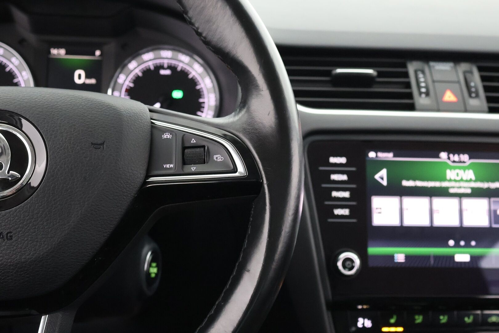 Skoda Octavia 2019 Combi 2,0 TDI 184 4x4 Scout DSG Autom. - | Suomi-auto | Adapt.vakkari | P.kamera | LED | Koukku | Ratinlämmitin | Webasto | Lämmitettävä tuulilasi | Sähköluukku | 