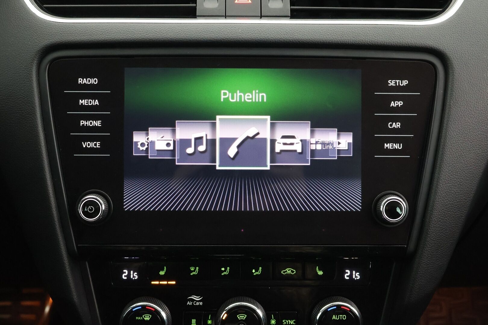 Skoda Octavia 2019 Combi 2,0 TDI 184 4x4 Scout DSG Autom. - | Suomi-auto | Adapt.vakkari | P.kamera | LED | Koukku | Ratinlämmitin | Webasto | Lämmitettävä tuulilasi | Sähköluukku | 