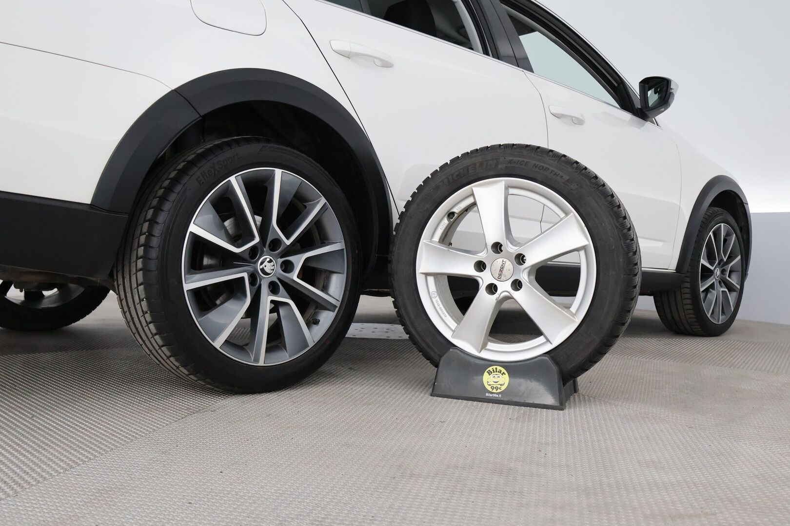 Skoda Octavia 2019 Combi 2,0 TDI 184 4x4 Scout DSG Autom. - | Suomi-auto | Adapt.vakkari | P.kamera | LED | Koukku | Ratinlämmitin | Webasto | Lämmitettävä tuulilasi | Sähköluukku | 