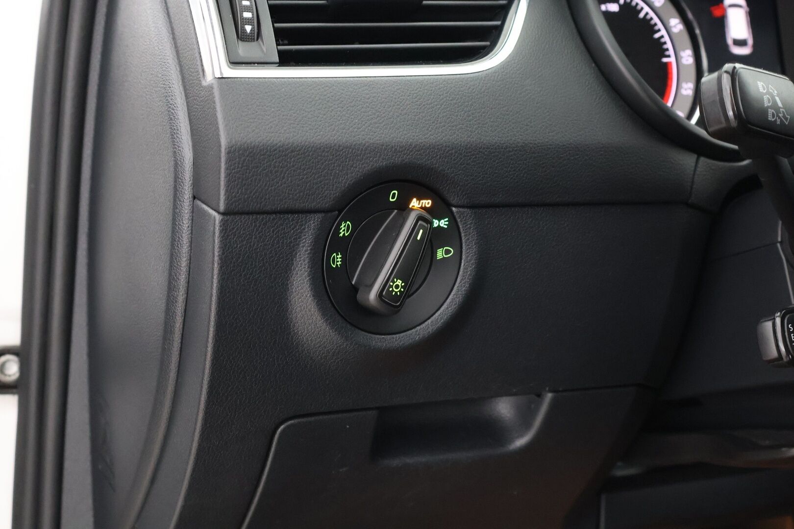 Skoda Octavia 2019 Combi 2,0 TDI 184 4x4 Scout DSG Autom. - | Suomi-auto | Adapt.vakkari | P.kamera | LED | Koukku | Ratinlämmitin | Webasto | Lämmitettävä tuulilasi | Sähköluukku | 