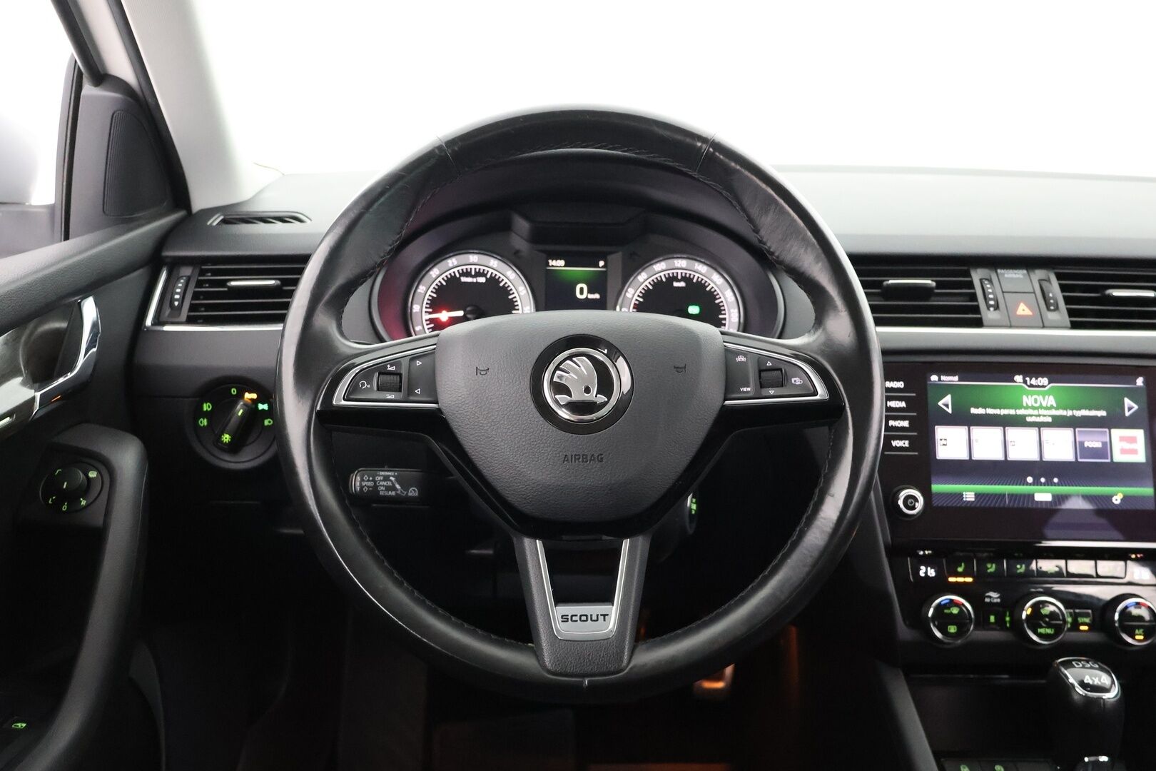 Skoda Octavia 2019 Combi 2,0 TDI 184 4x4 Scout DSG Autom. - | Suomi-auto | Adapt.vakkari | P.kamera | LED | Koukku | Ratinlämmitin | Webasto | Lämmitettävä tuulilasi | Sähköluukku | 