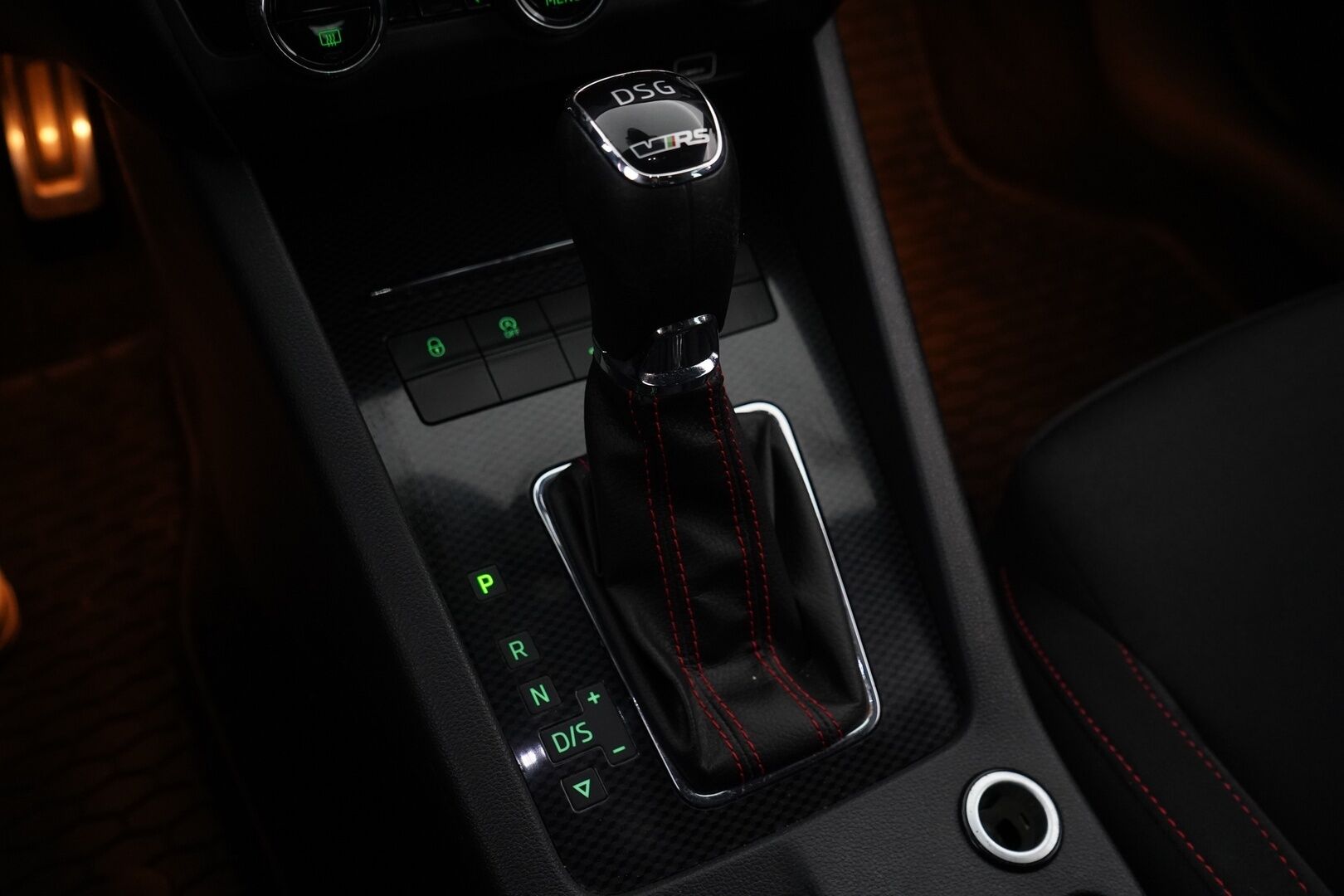 Skoda Octavia 2019 Combi 2,0 TDI 184 4x4 RS DSG Autom. *ACC / Webasto / P-kamera / Koukku / Navi* - Juuri huollettu / Jakopää juuri vaihdettu / Kahdet Skodan alut / Kattavat huollot