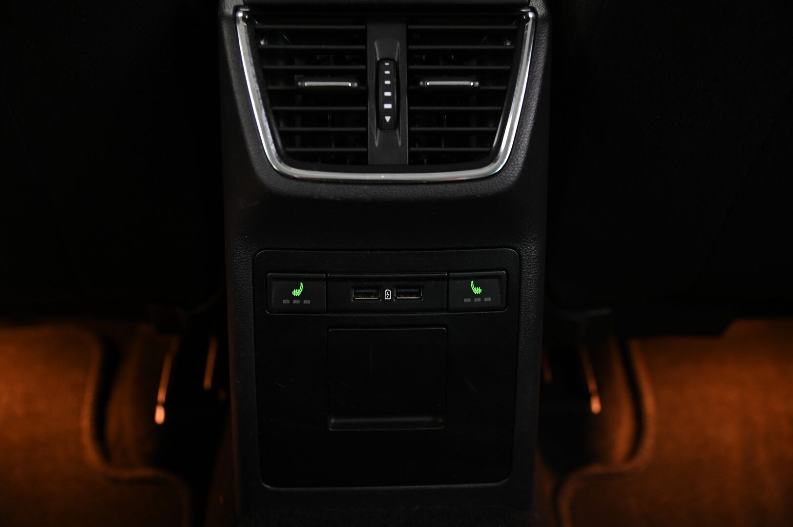 Skoda Octavia 2019 Combi 2,0 TDI 184 4x4 Scout BusinessLine DSG Autom. / Digimittaristo / Webasto / ACC / Peruutuskamera / Navi / Vetokoukku / - HULLU BLACKWEEK KORKOTARJOUS 2,49%