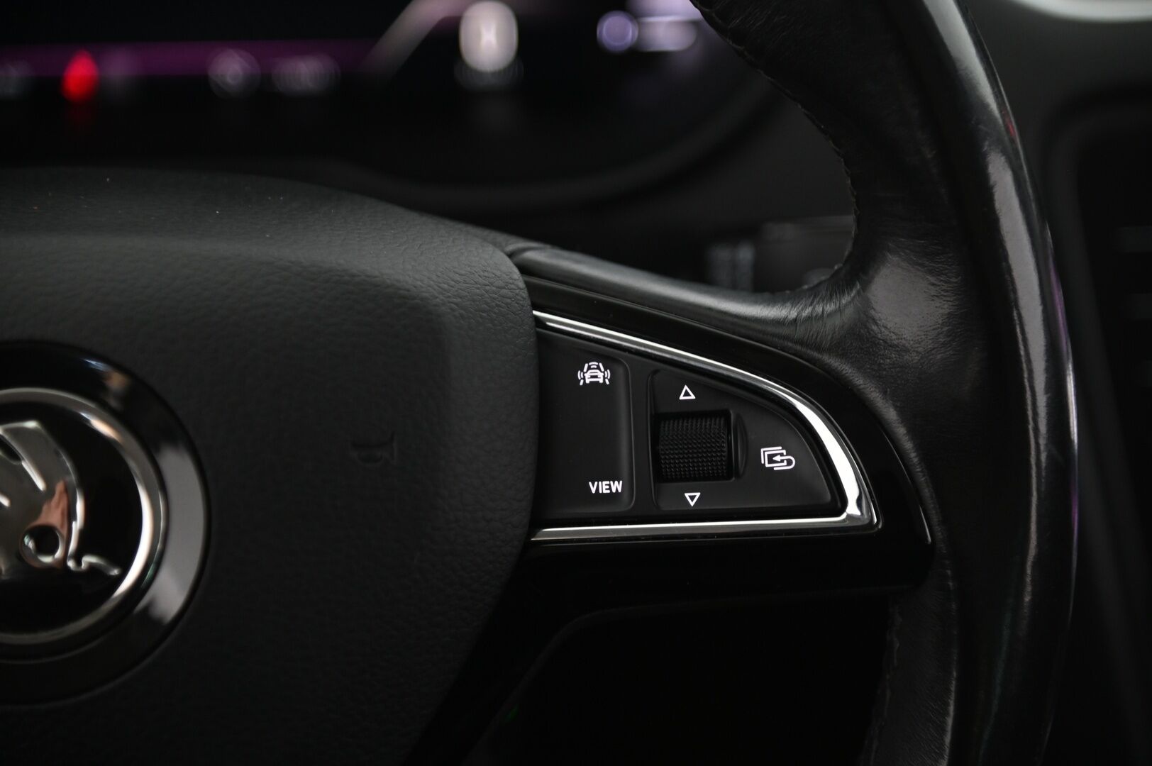 Skoda Octavia 2019 Combi 2,0 TDI 184 4x4 Scout BusinessLine DSG Autom. / Digimittaristo / Webasto / ACC / Peruutuskamera / Navi / Vetokoukku / - HULLU BLACKWEEK KORKOTARJOUS 2,49%