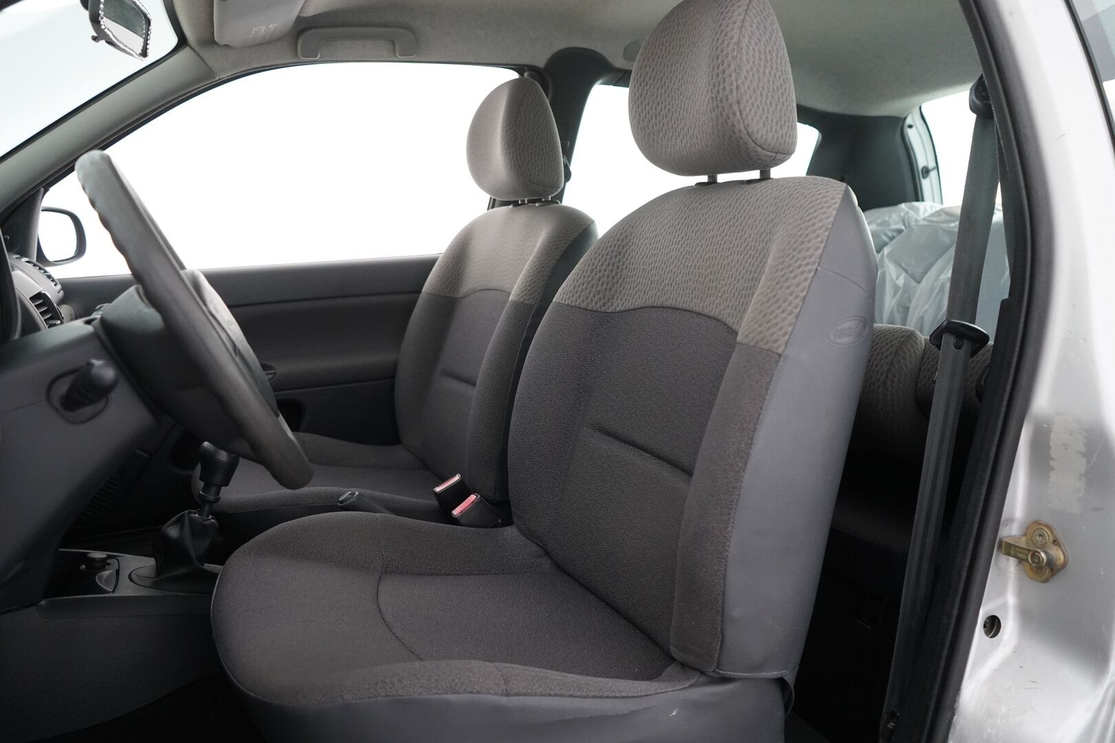 Renault Clio 2005 - YritysOutlet - Myydään vain yrityksille - – Tämä auto myydään YritysOutlet -valikoimasta vain yritykselle