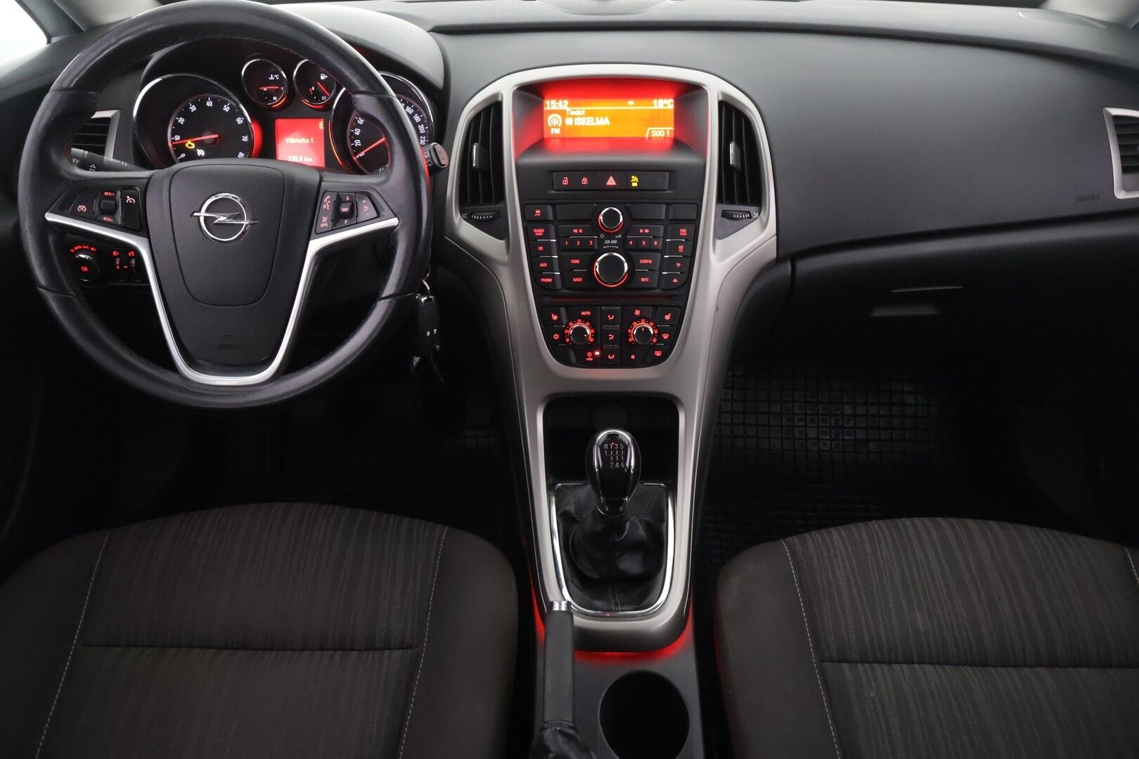 Opel Astra 2011 5-ov Enjoy 1,4 Turbo Ecotec 103kW MT6 *YritysOutlet - Myydään vain yrityksille* - *YritysOutlet - Myydään vain yrityksille* / Hyvin huollettu / Kahdet renkaat 