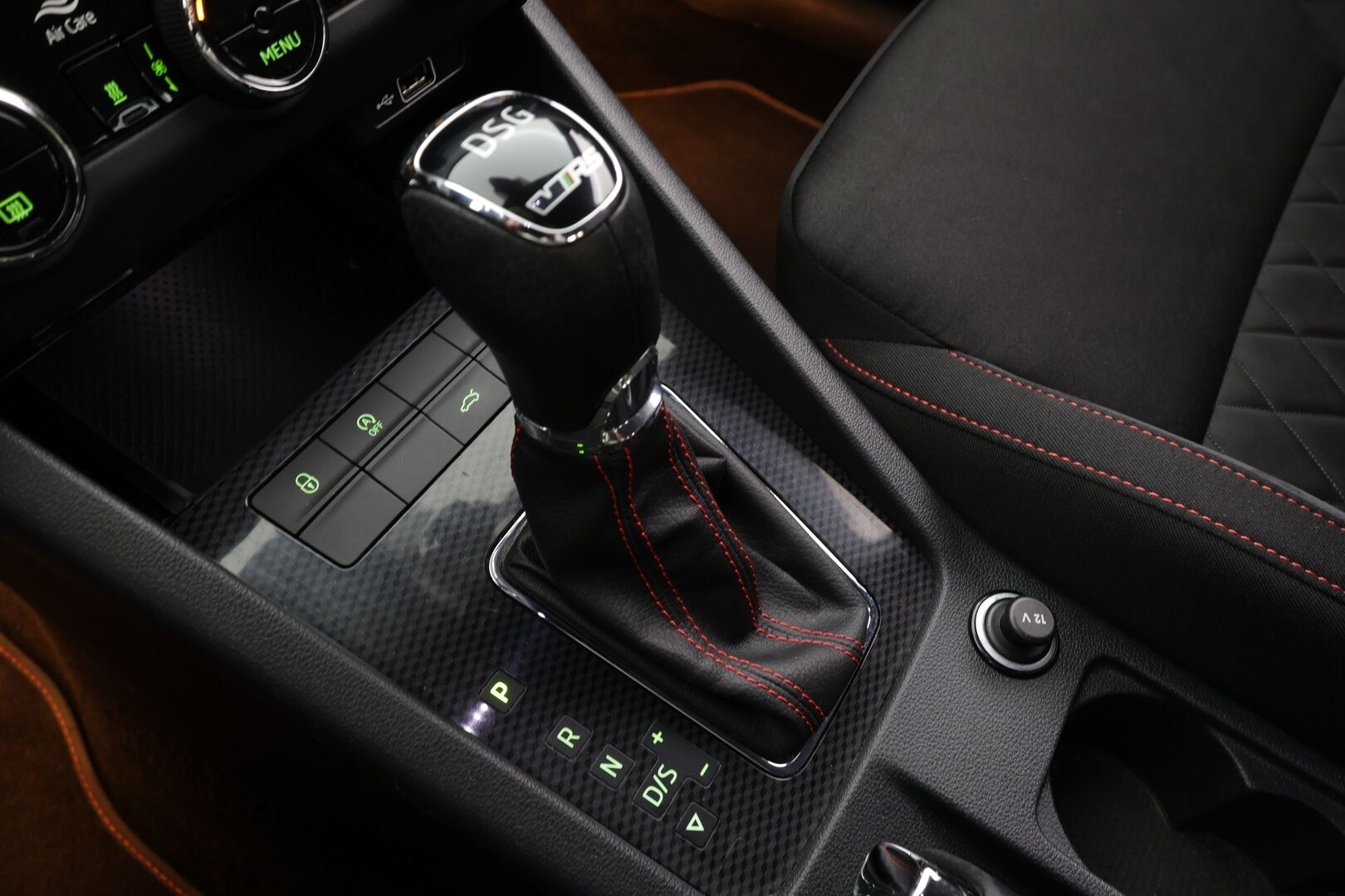 Skoda Octavia 2019 Combi 2,0 TDI 184 RS DSG * ACC / Webasto / LED / Sportti Penkit /  P.Kamera / Kaistavahti / Keyless * - Suomi auto / Merkkihuollettu / Kahdet renkaat - HULLUT JOULUT KORKOTARJOUS 2,49% 