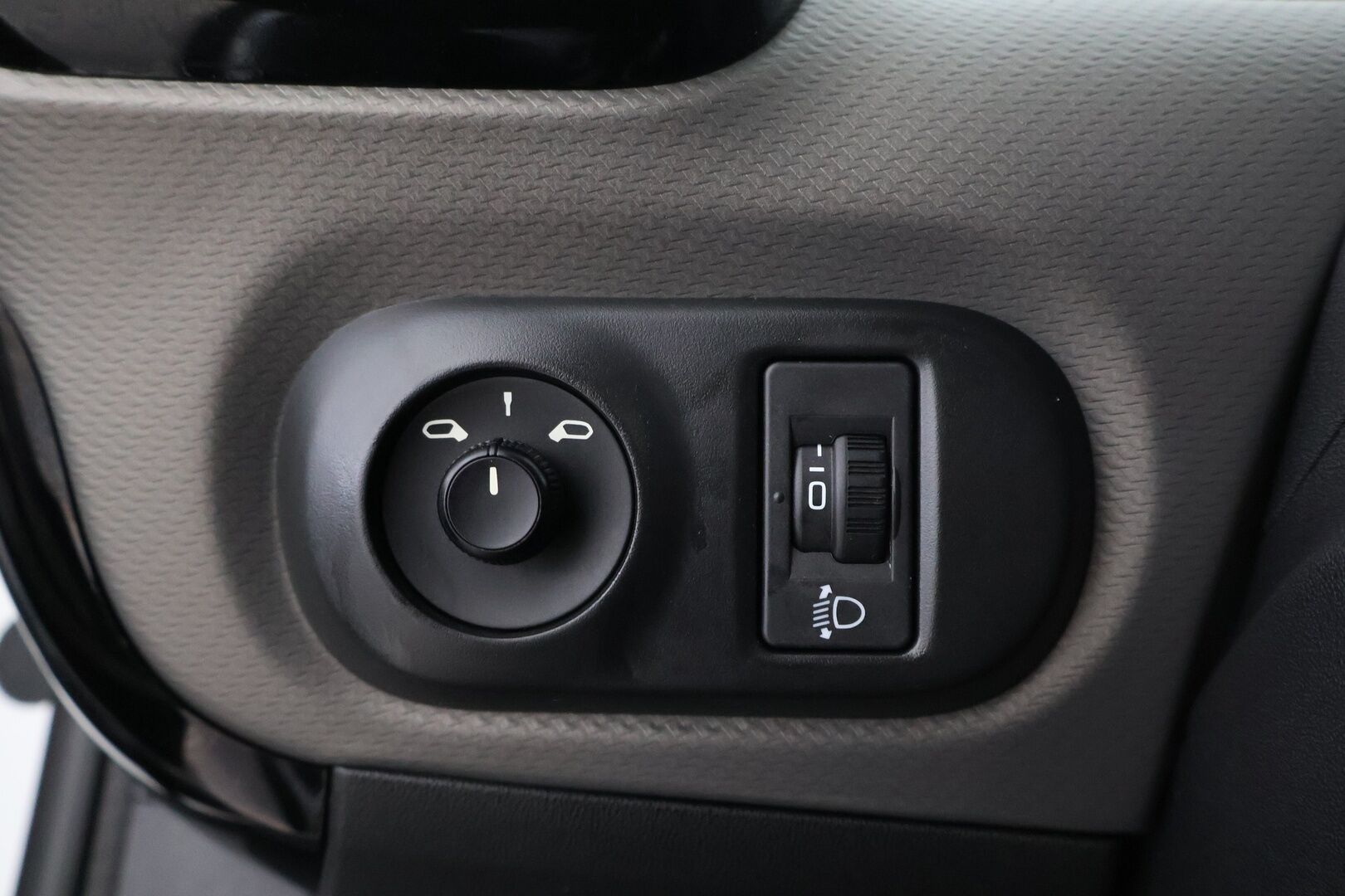 Citroen C4 Cactus 2019 PureTech 110 Feel Limited Automaatti - Suomiauto | Vakkari | Lohko&Sisäpistoke | Peruutustutka | Digimittari | Todella Siisti!