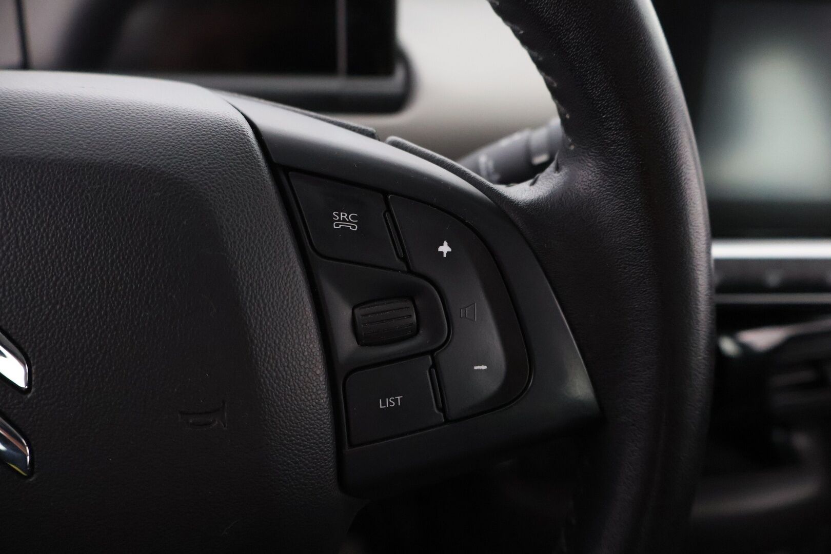 Citroen C4 Cactus 2019 PureTech 110 Feel Limited Automaatti - Suomiauto | Vakkari | Lohko&Sisäpistoke | Peruutustutka | Digimittari | Todella Siisti!