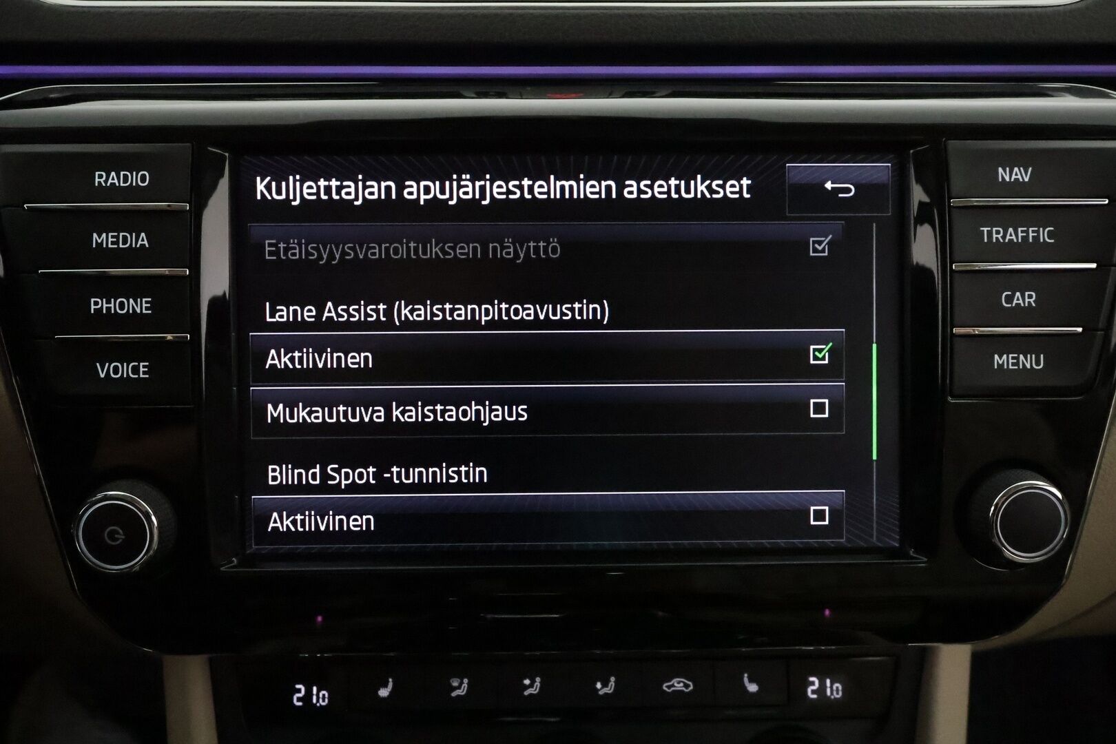 Skoda Superb 2017 Combi 2.0 TDI 190 4x4 L&K DSG **Canton / Webasto / Koukku / Adapt.Vakkari / Xenon / Muistipenkki / Kaistavahti** - Kahdet Renkaat / Merkkihuollettu! / Laurin & Klement / P-Kamera