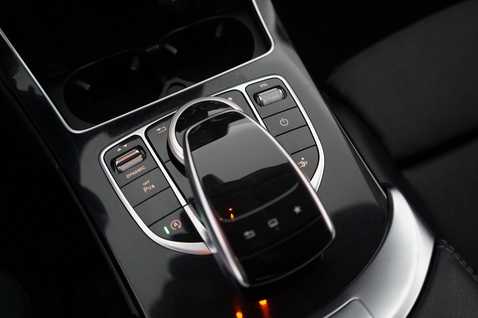 Mercedes-Benz C 2016 220 d Coupe A * Peruutuskamera / Sporttipenkit / Vakkari / Osasähköt / Led!  * - HULLUT BLACKWEEK JATKOT - KORKOTARJOUS 2,49%