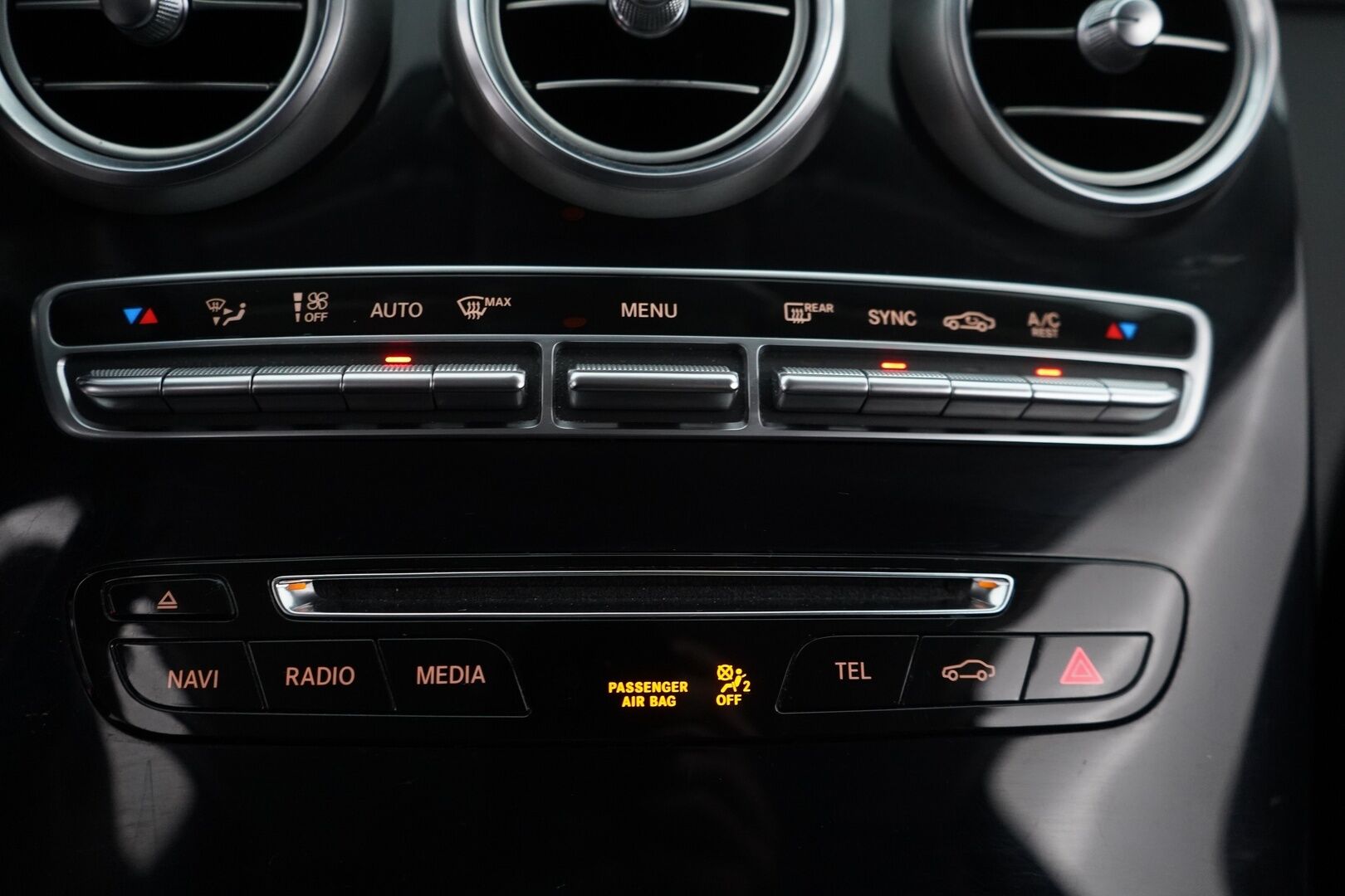 Mercedes-Benz C 2016 220 d Coupe A * Peruutuskamera / Sporttipenkit / Vakkari / Osasähköt / Led!  * - HULLUT BLACKWEEK JATKOT - KORKOTARJOUS 2,49%