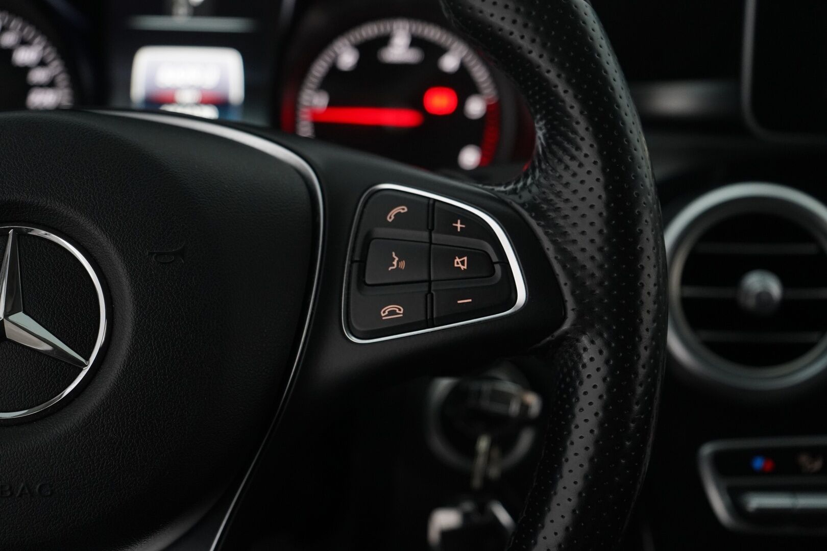 Mercedes-Benz C 2016 220 d Coupe A * Peruutuskamera / Sporttipenkit / Vakkari / Osasähköt / Led!  * - HULLUT BLACKWEEK JATKOT - KORKOTARJOUS 2,49%