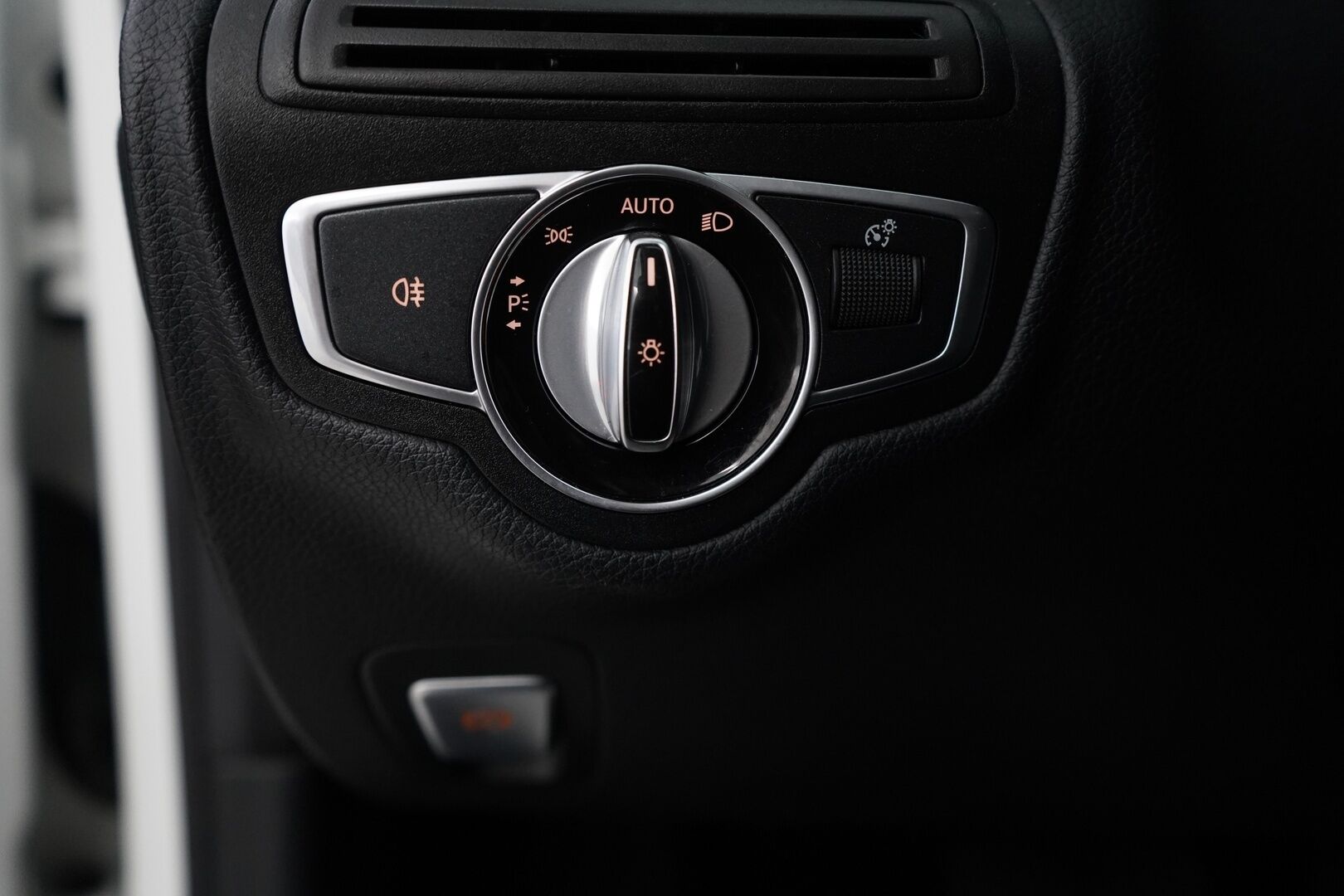 Mercedes-Benz C 2016 220 d Coupe A * Peruutuskamera / Sporttipenkit / Vakkari / Osasähköt / Led!  * - HULLUT BLACKWEEK JATKOT - KORKOTARJOUS 2,49%