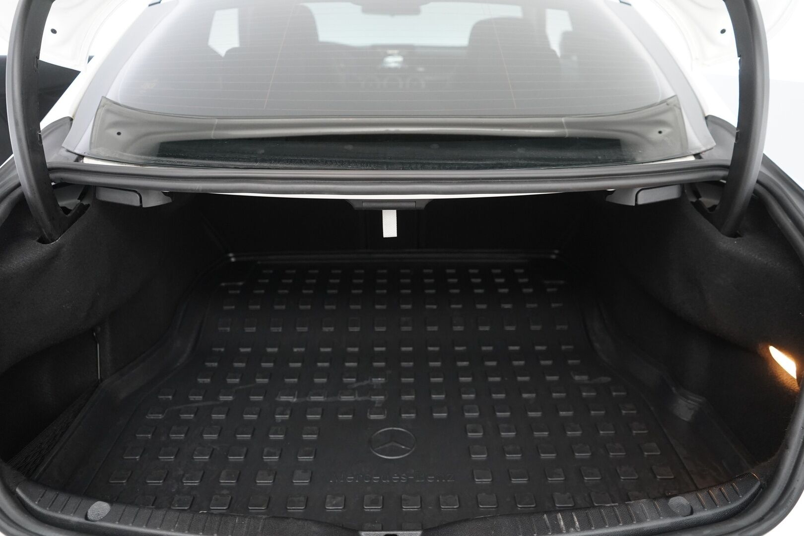 Mercedes-Benz C 2016 220 d Coupe A * Peruutuskamera / Sporttipenkit / Vakkari / Osasähköt / Led!  * - HULLUT BLACKWEEK JATKOT - KORKOTARJOUS 2,49%