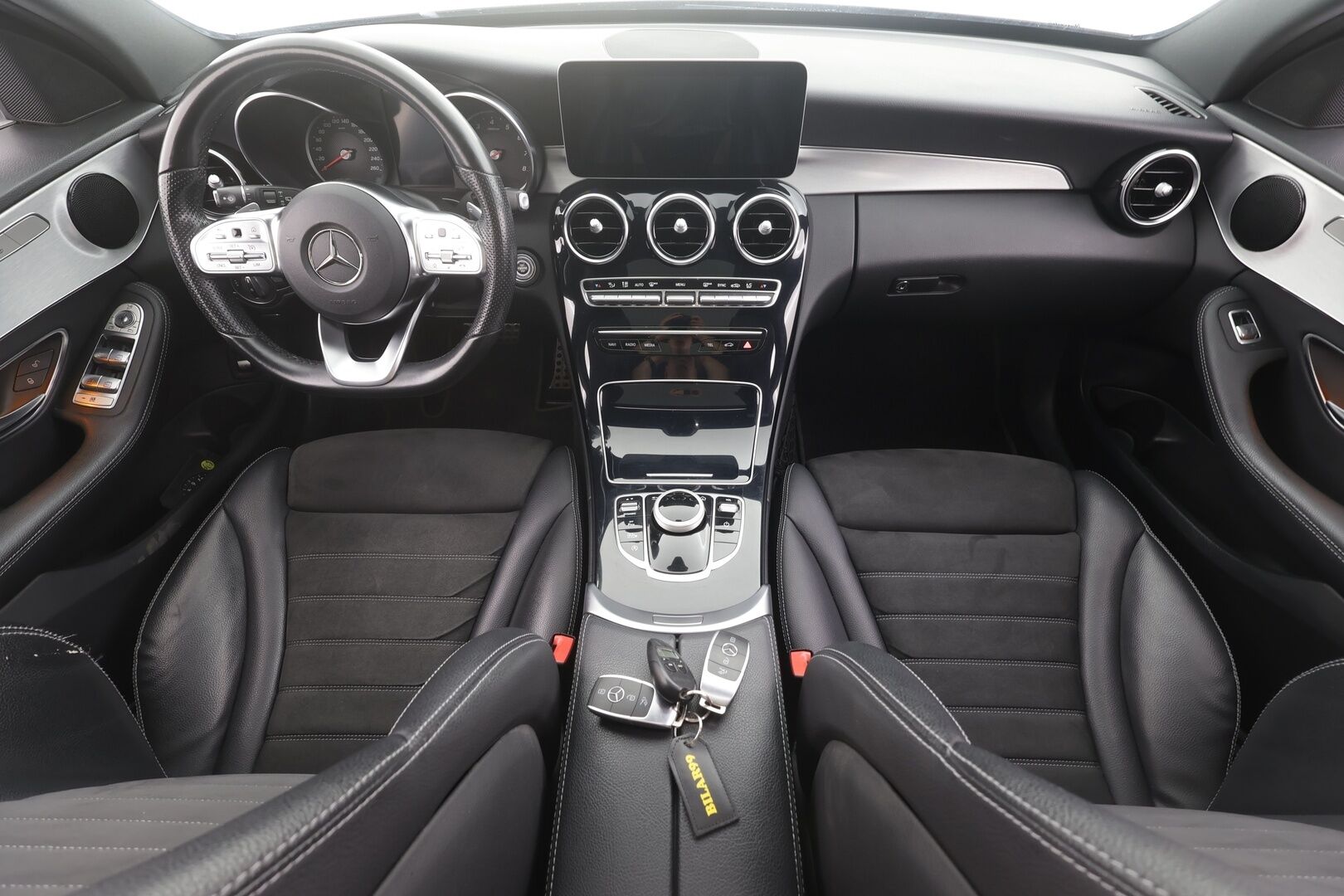 Mercedes-Benz C 2019 200 4Matic T A Business AMG - | Panorama | Webasto | Koukku | LED-High Performance | P.Kamera | Navi | Vakkari | Sporttipenkit | Suomi-auto | Kahdet renkaat |