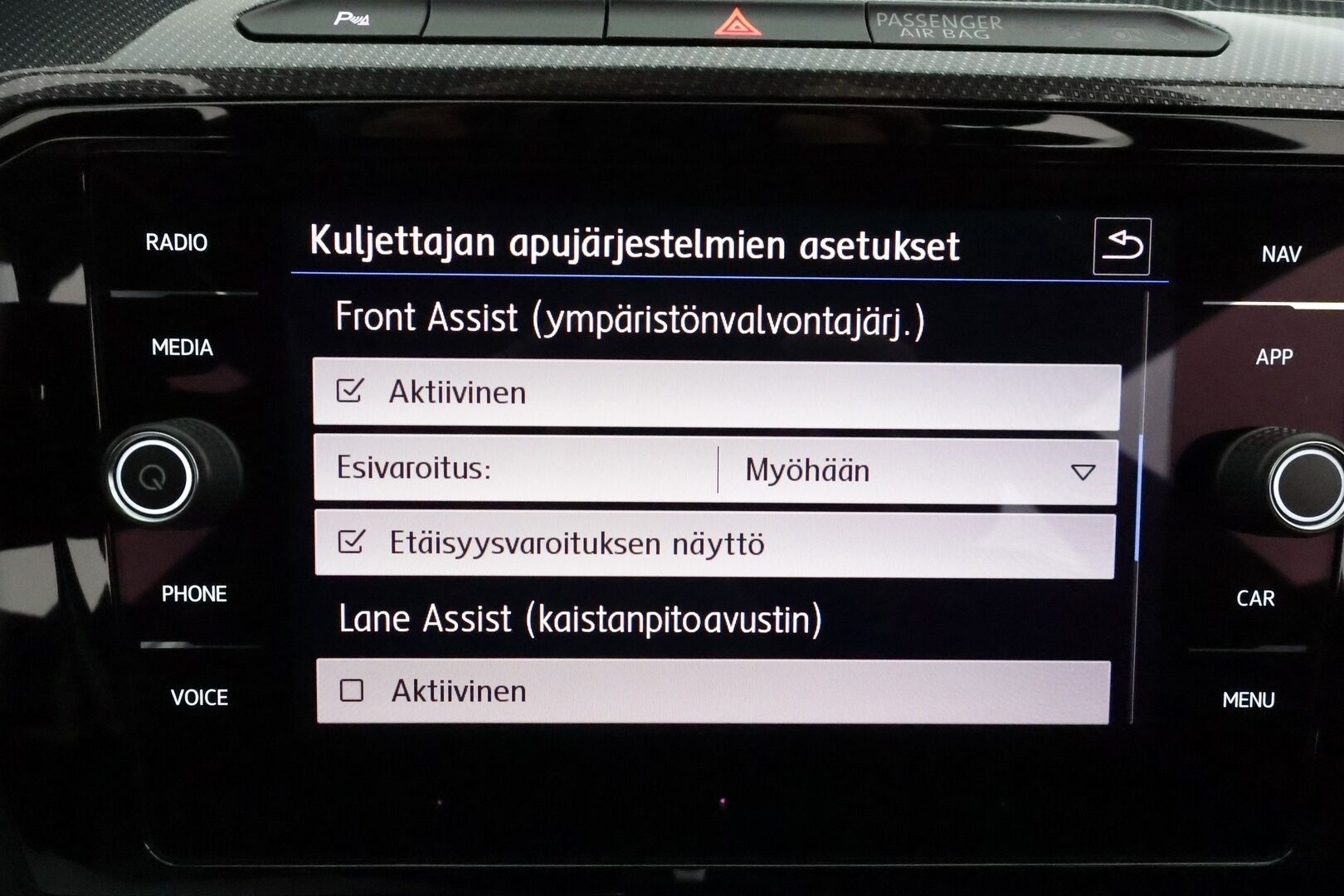 Volkswagen Arteon 2019 R-Line Limited Edition 1,5 TSI EVO 110 kW (150 hv) DSG **Adapt.vakkari / Webasto / P.tutkat / Sporttipenkit / LED** - 1.om Suomi-auto / Kahdet renkaat aluvanteilla / Nahka-Alcantara / digimittaristo / KeylessGo