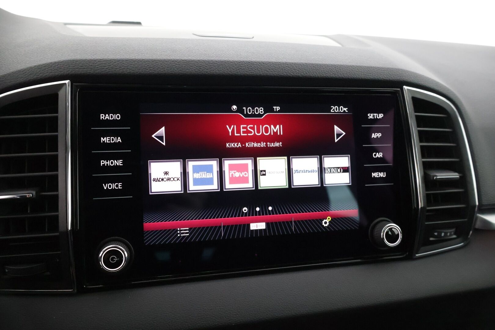 Skoda Karoq 2019 1,0 TSI Style * P-Kamera / KeyLessGo kulku ja käynnistys / Adapt. vakkari / Sähköinen takaluukku * - Juuri huollettu yksilö kaksilla Nokian renkailla!