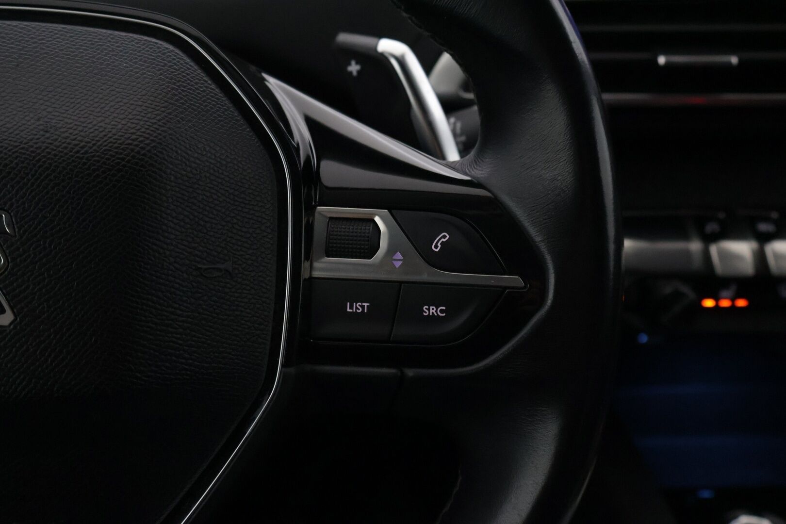 Peugeot 5008 2019 Allure PureTech 130 EAT8-automaatti 7P - YritysOutlet - Myydään vain yrityksille - – Tämä auto myydään YritysOutlet -valikoimasta vain yritykselle