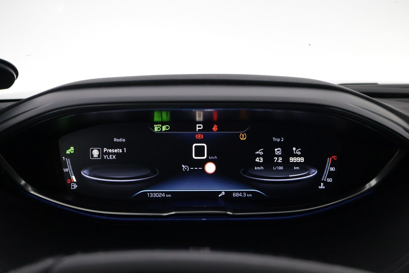 Peugeot 5008 2019 Allure PureTech 130 EAT8-automaatti 7P - YritysOutlet - Myydään vain yrityksille - – Tämä auto myydään YritysOutlet -valikoimasta vain yritykselle