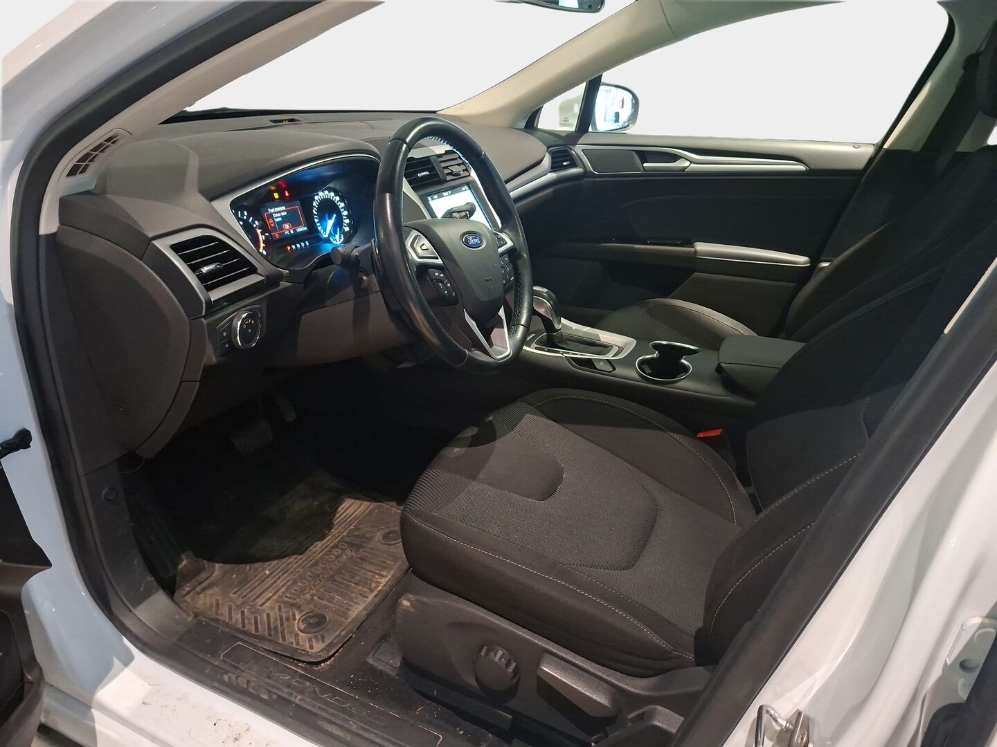 Ford Mondeo 2019 1,5 EcoBoost 165hv A6 Trend *Vakkari / Koukku / Navi / Lämpölasi / Lohko.S.Pistoke / Led-valot* - Siisti kuntoinen! / Uudet talvirenkaat! / Jakopää 81tkm 2025!