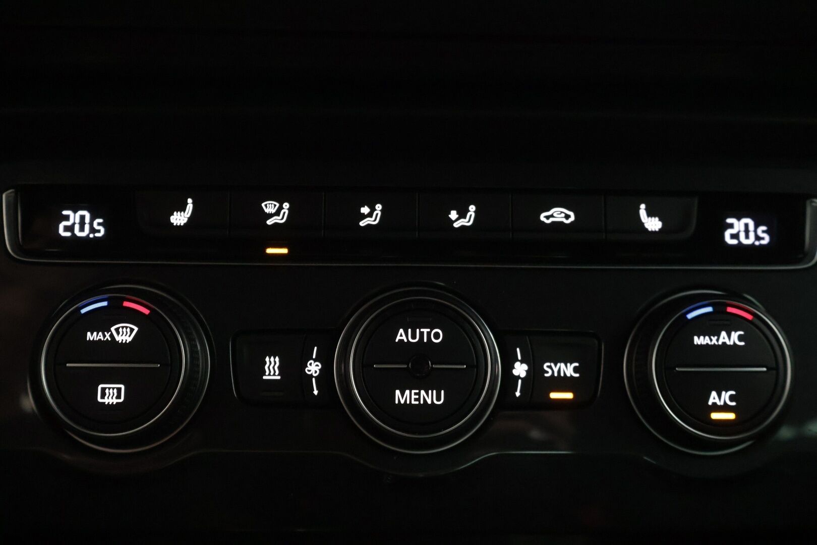 Volkswagen Tiguan 2019 Comfortline 1,5 TSI EVO 110 kW (150 hv) DSG-automaatti - | 1-Om. Suomi-auto | ACC | Webasto | Koukku | P. Tutkat | AppleCarPlay & AndroidAuto | LED | 2x Renkaat & Vanteet |